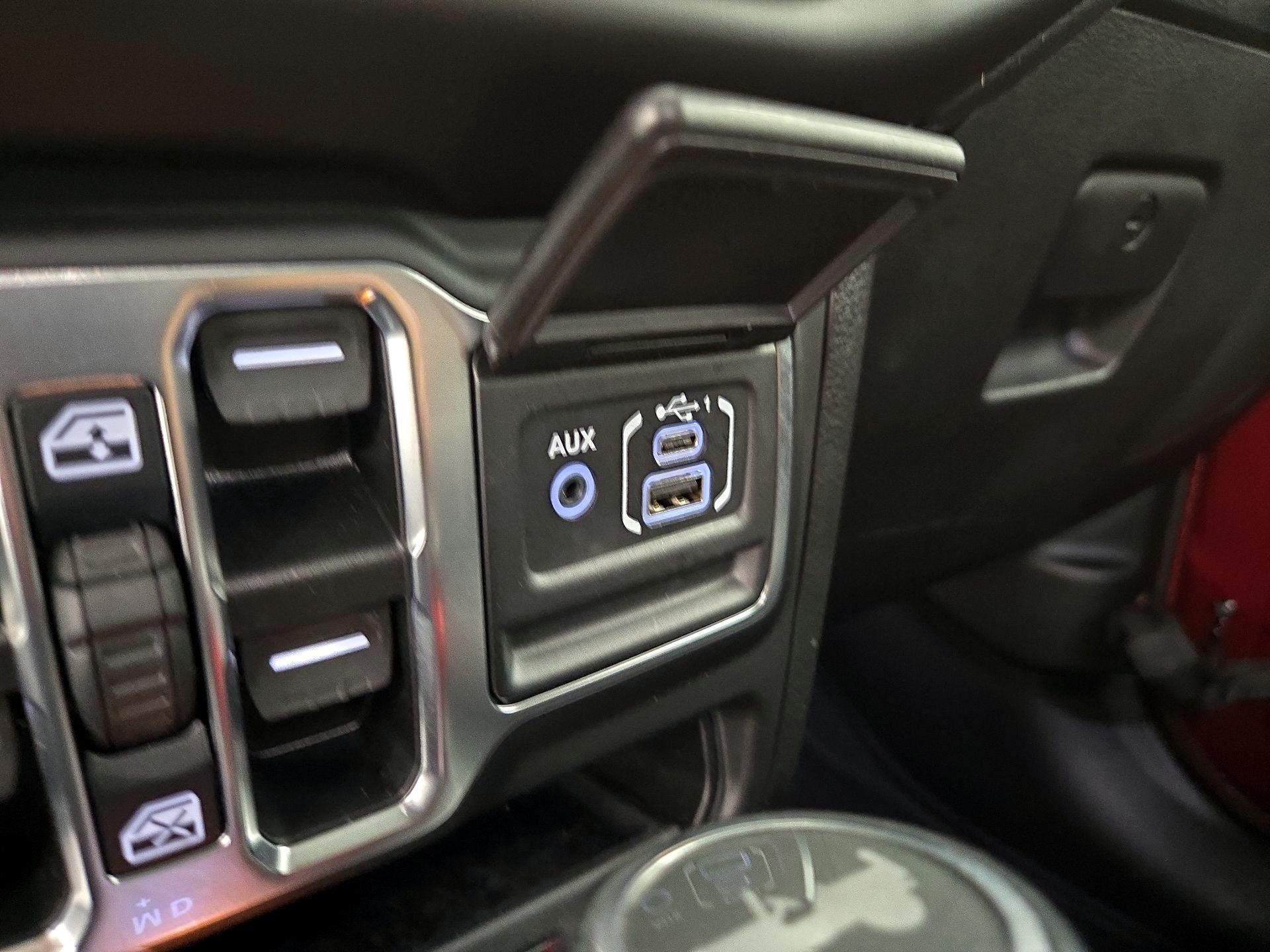 Thumbnail: 2021 Jeep Wrangler - 19