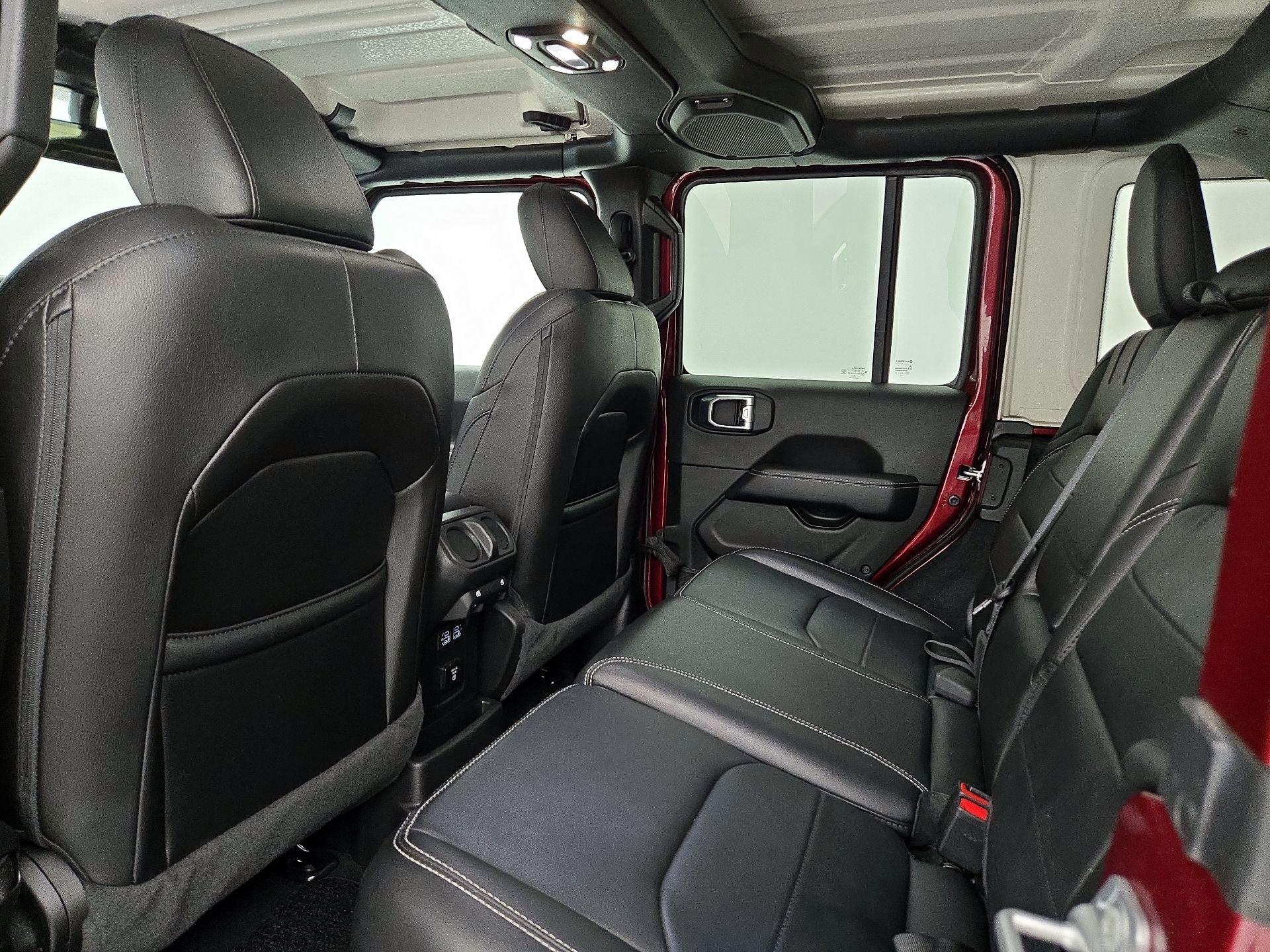 Thumbnail: 2021 Jeep Wrangler - 20