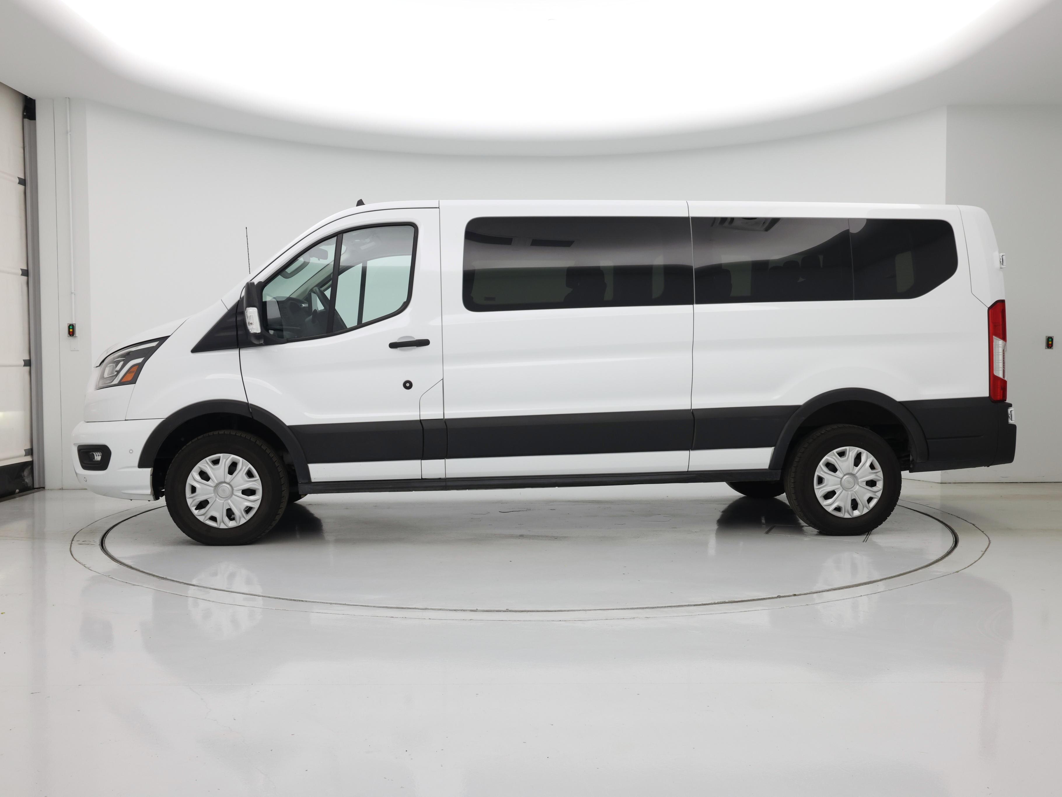 Thumbnail: 2023 Ford Transit Series - 3