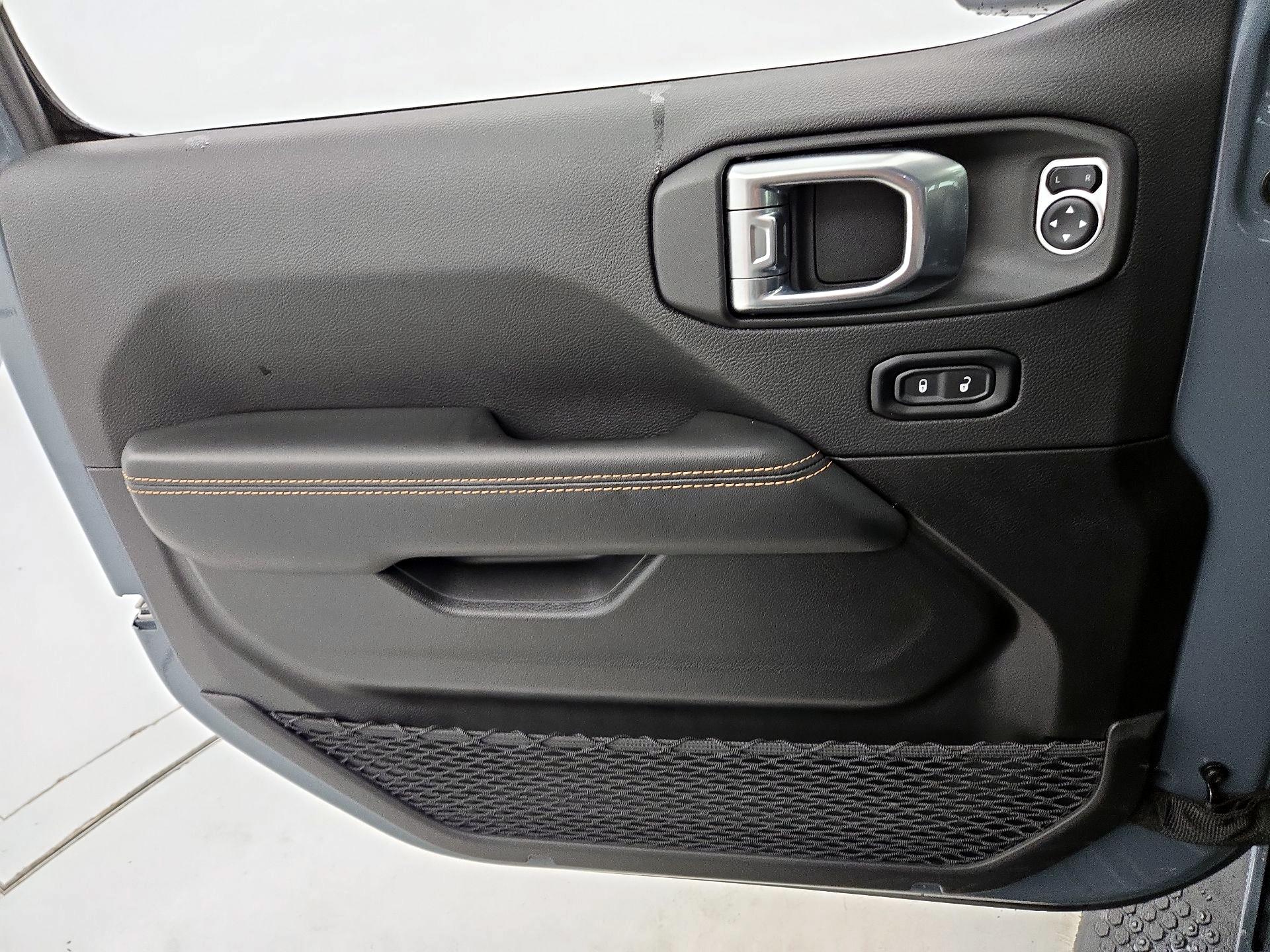 Thumbnail: 2024 Jeep Wrangler - 12