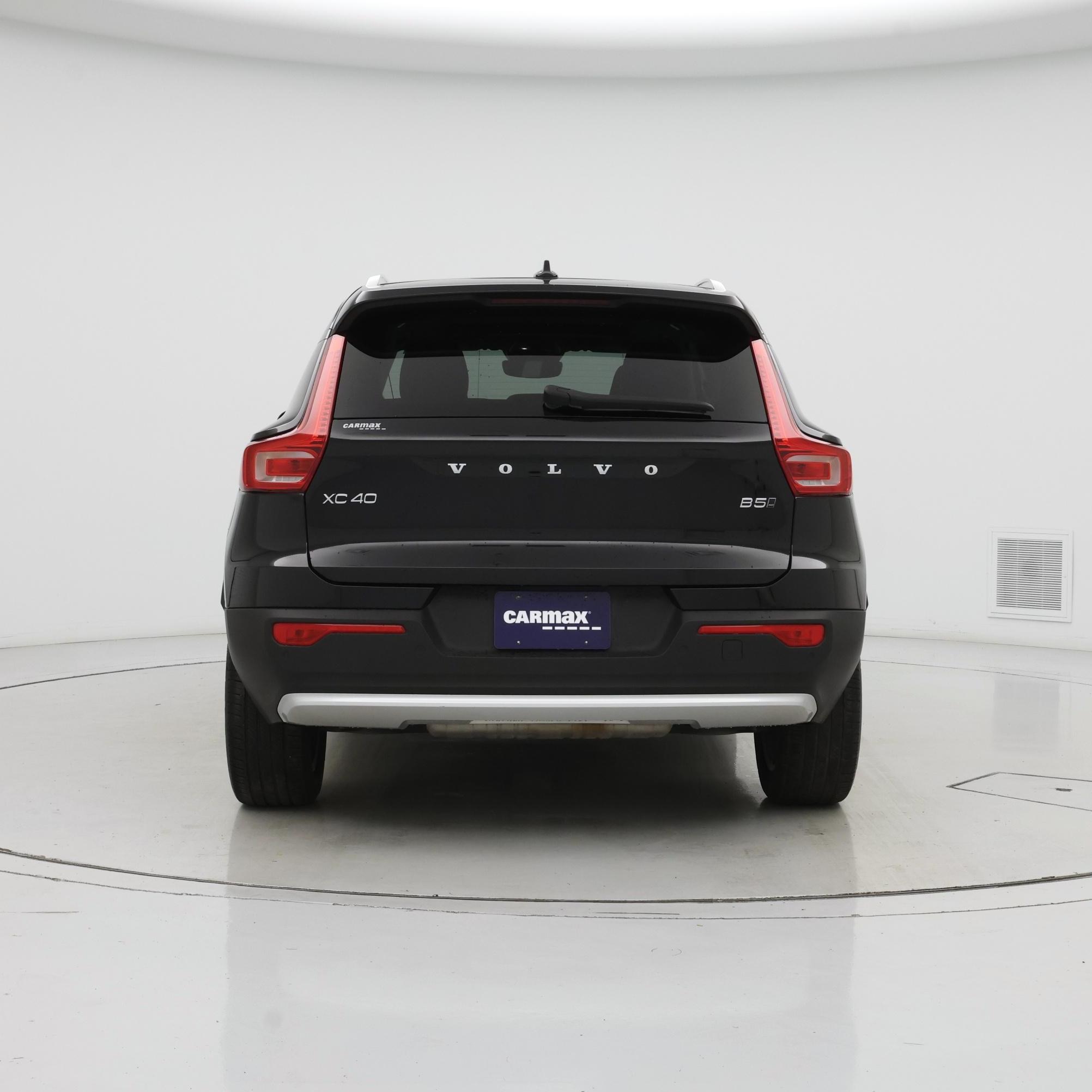 Thumbnail: 2023 Volvo XC40 - 6