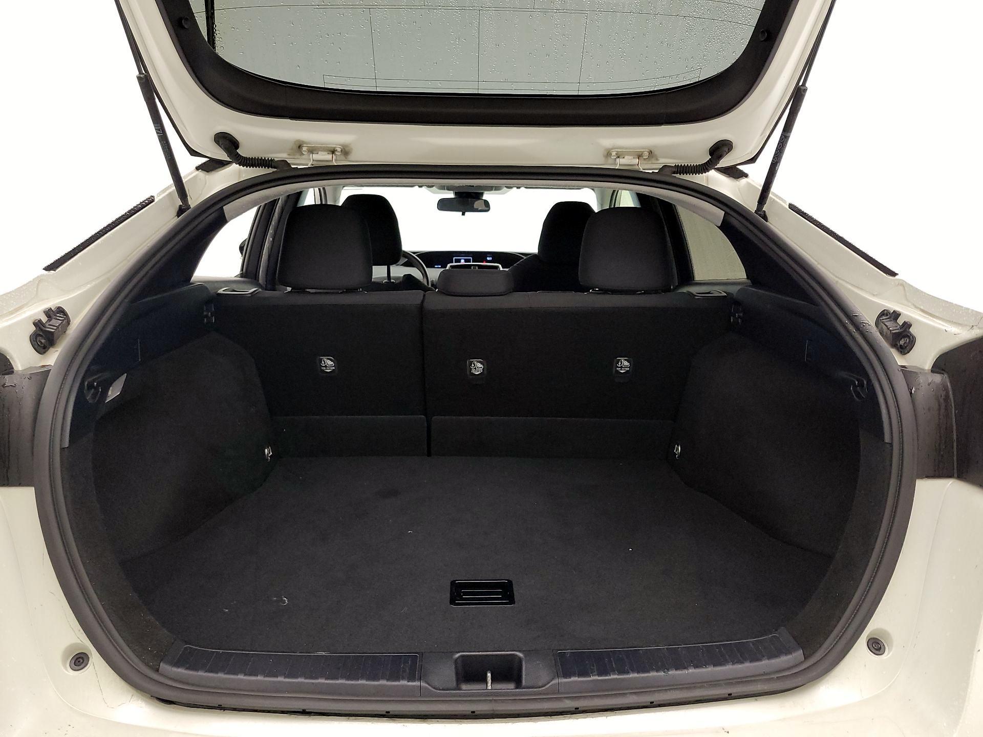 Thumbnail: 2017 Toyota Prius - 20