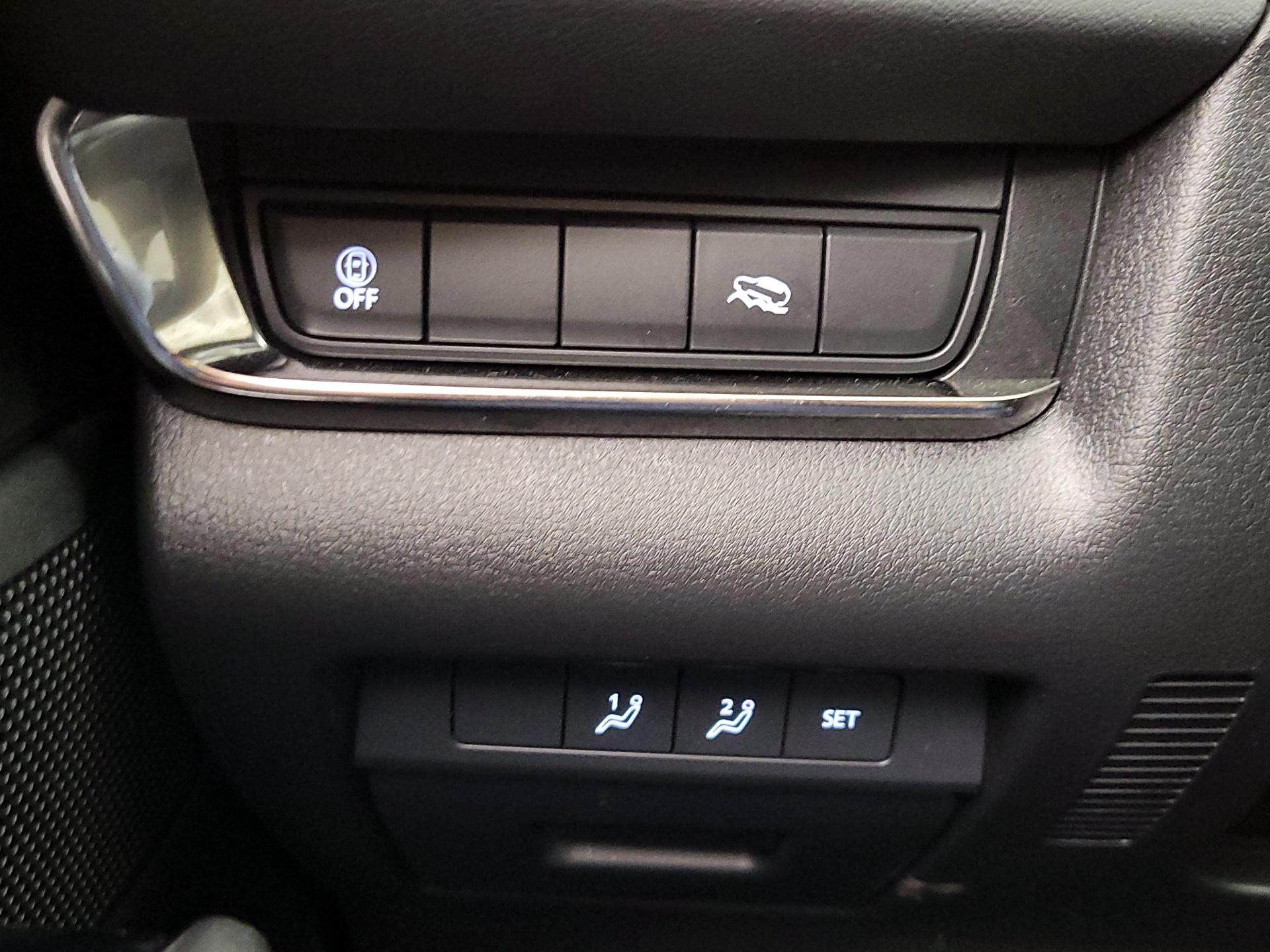 Thumbnail: 2023 Mazda CX-30 - 13