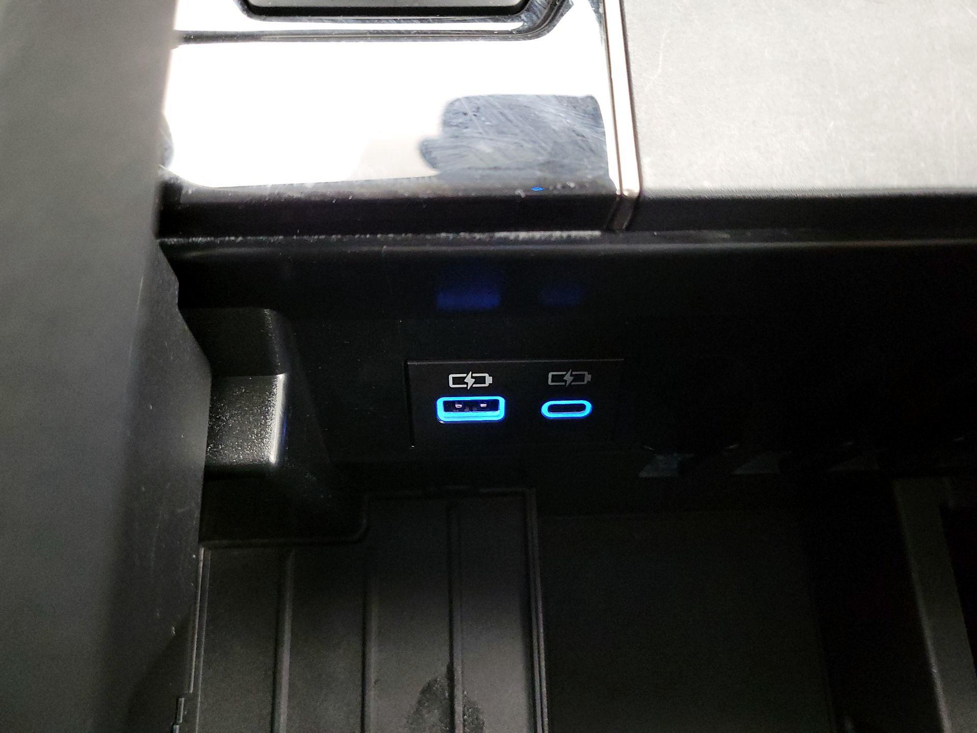 Thumbnail: 2024 Toyota Tundra - 18