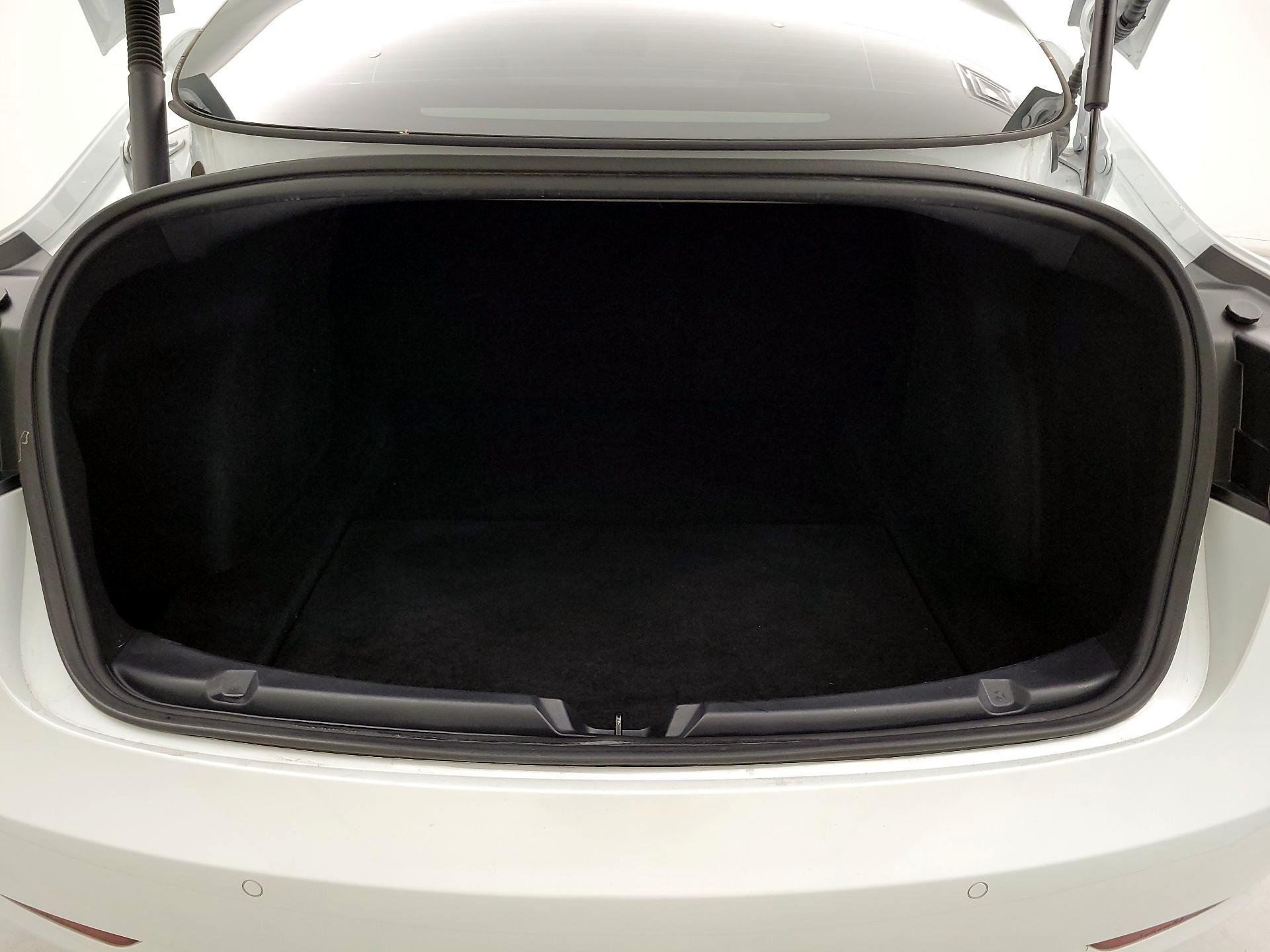 Thumbnail: 2022 Tesla Model 3 - 20