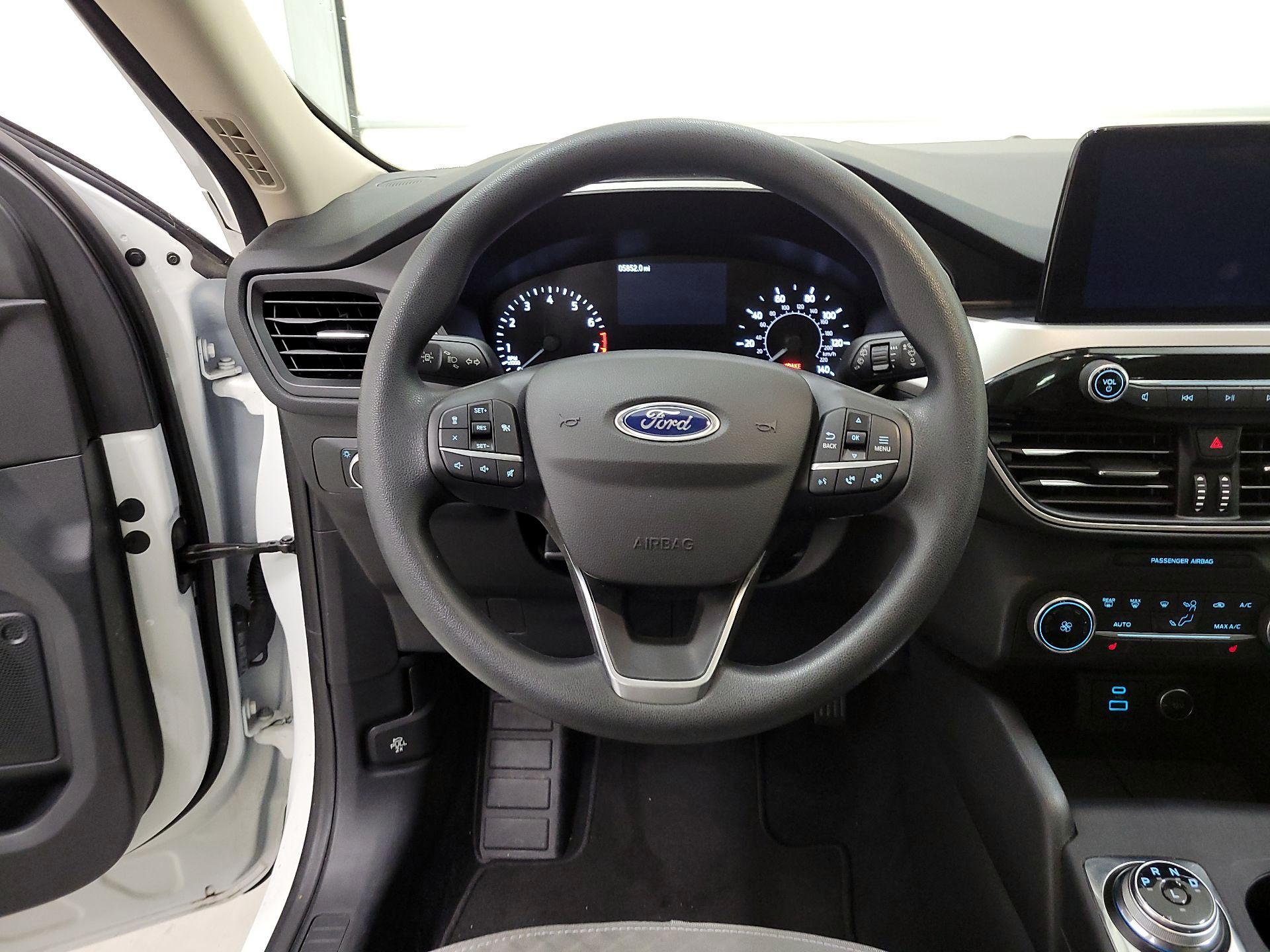 Thumbnail: 2020 Ford Escape - 10