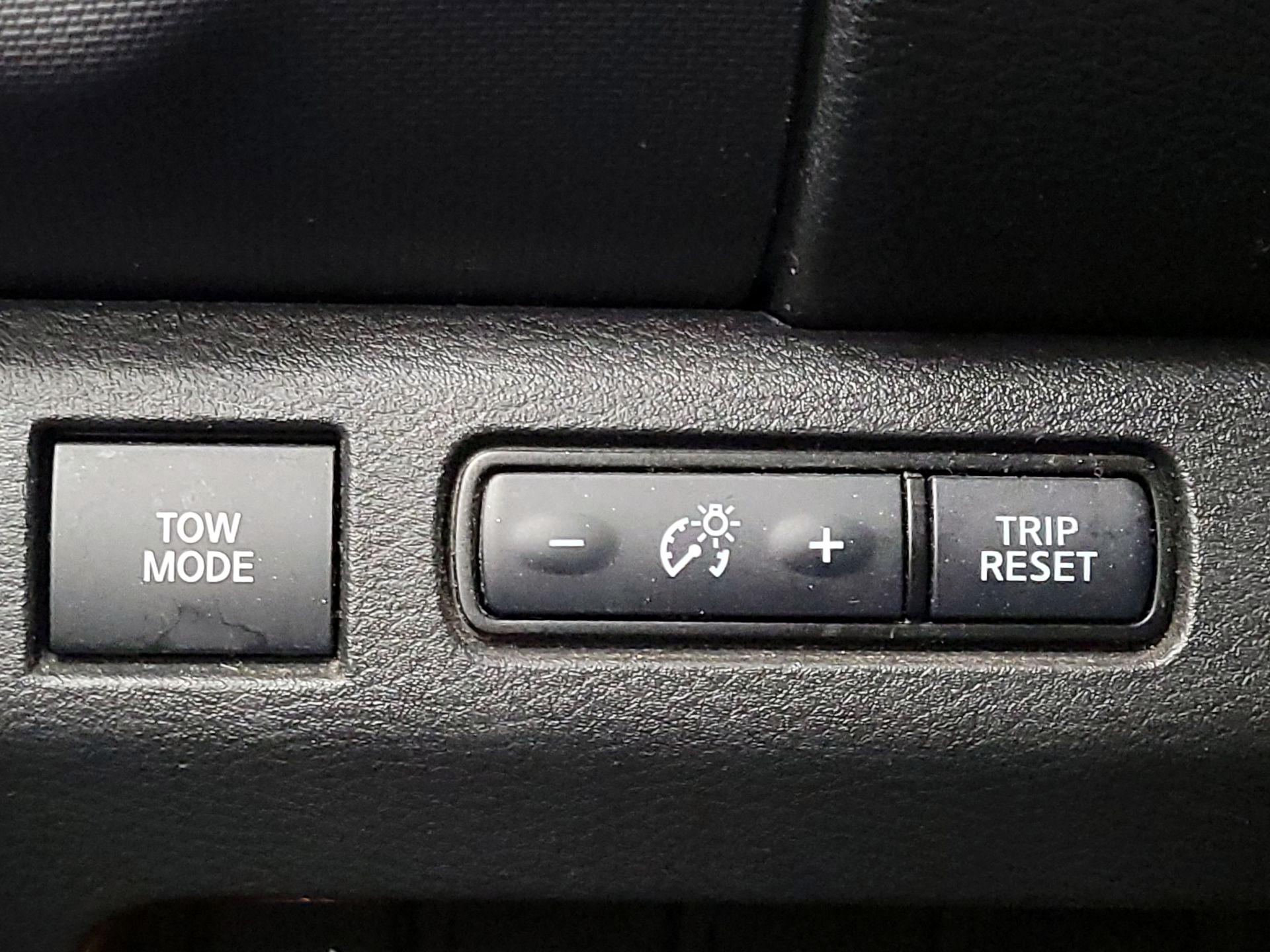 Thumbnail: 2022 Nissan Frontier - 13