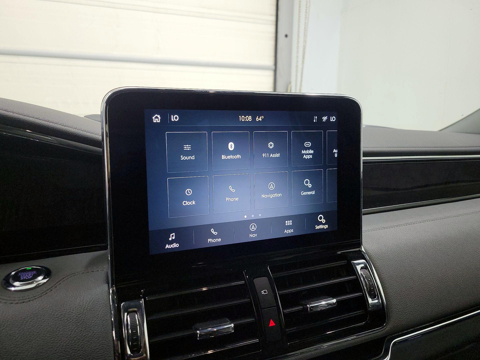 Thumbnail: 2020 Lincoln Navigator - 16