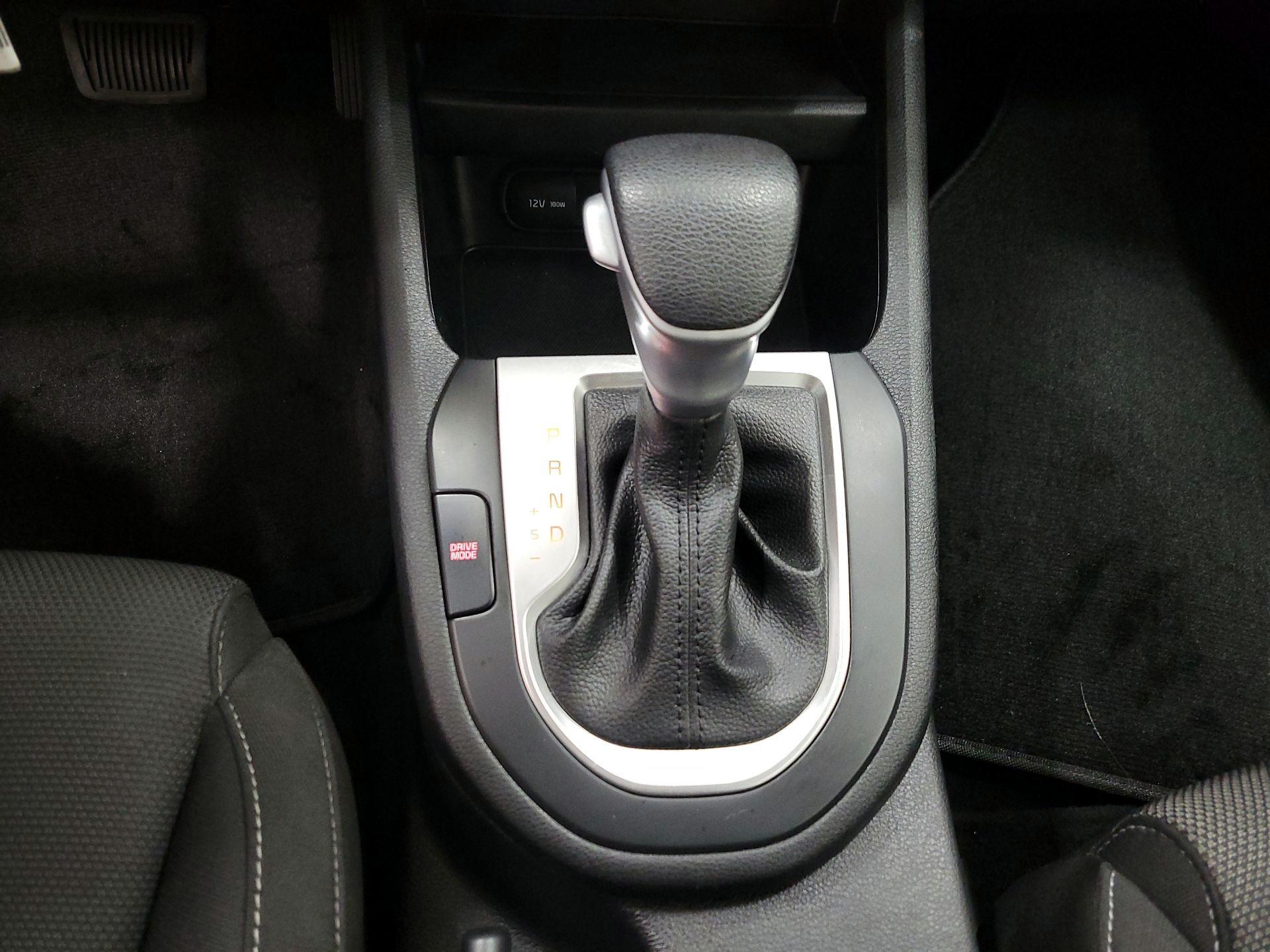 Thumbnail: 2022 Kia Forte - 17