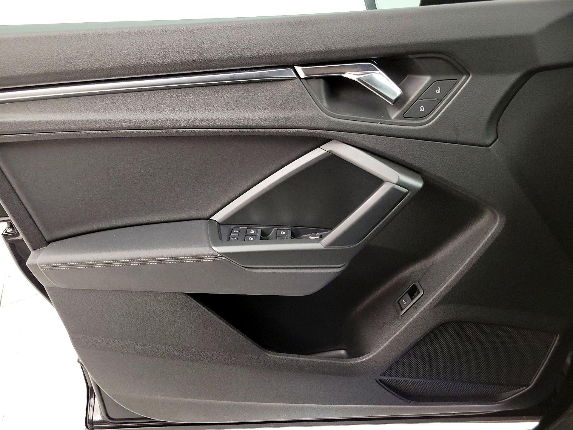 Thumbnail: 2021 Audi Q3 - 12