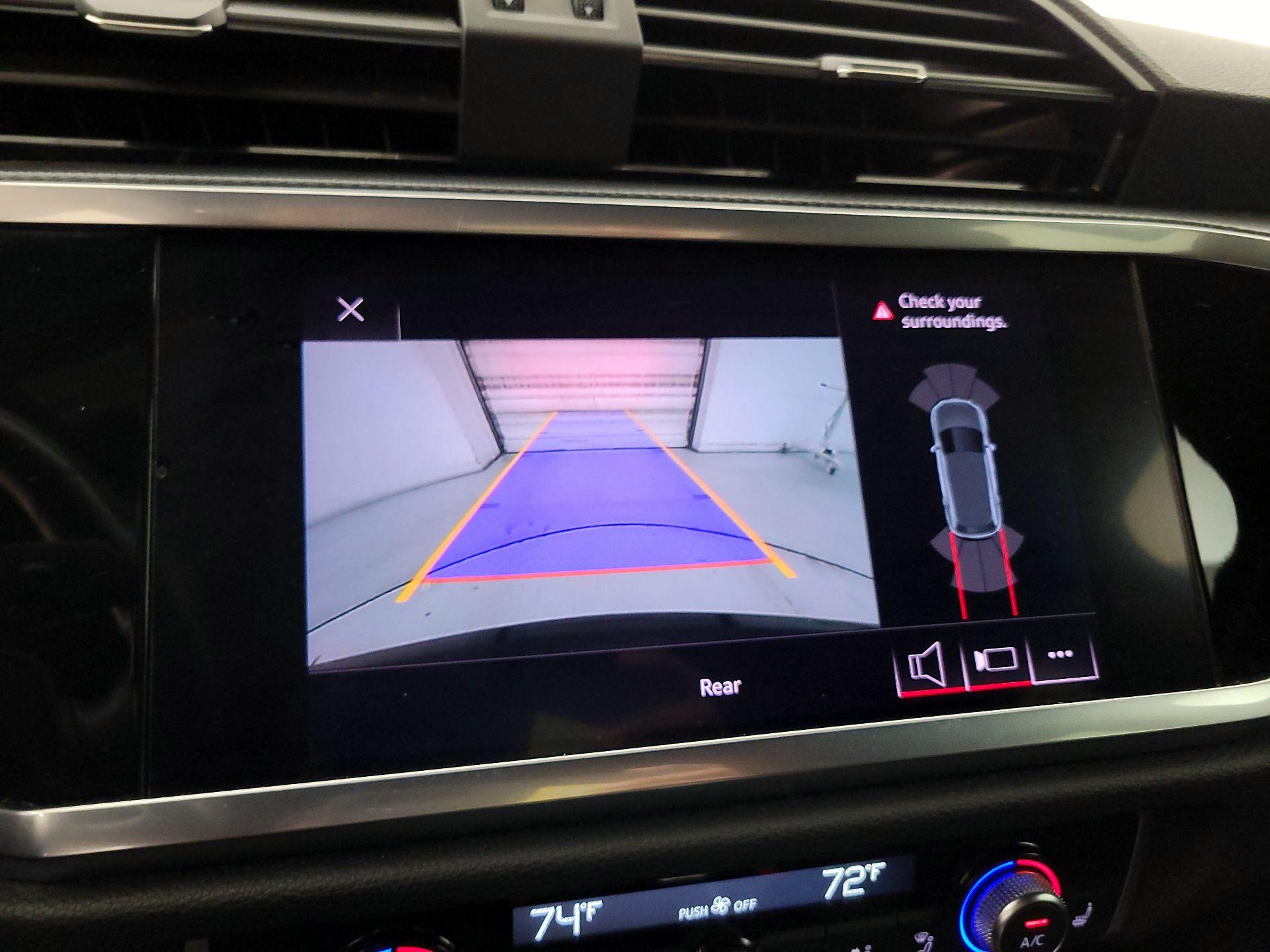 Thumbnail: 2021 Audi Q3 - 14