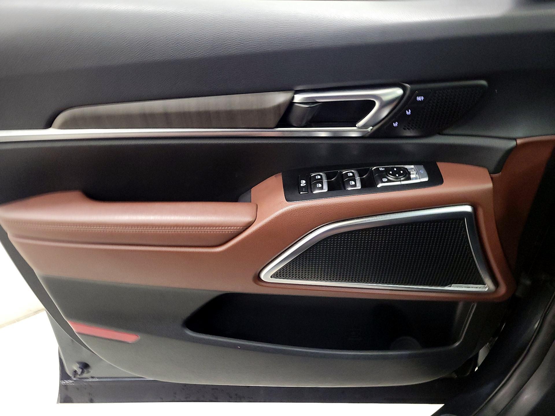 Thumbnail: 2023 Kia Telluride - 12