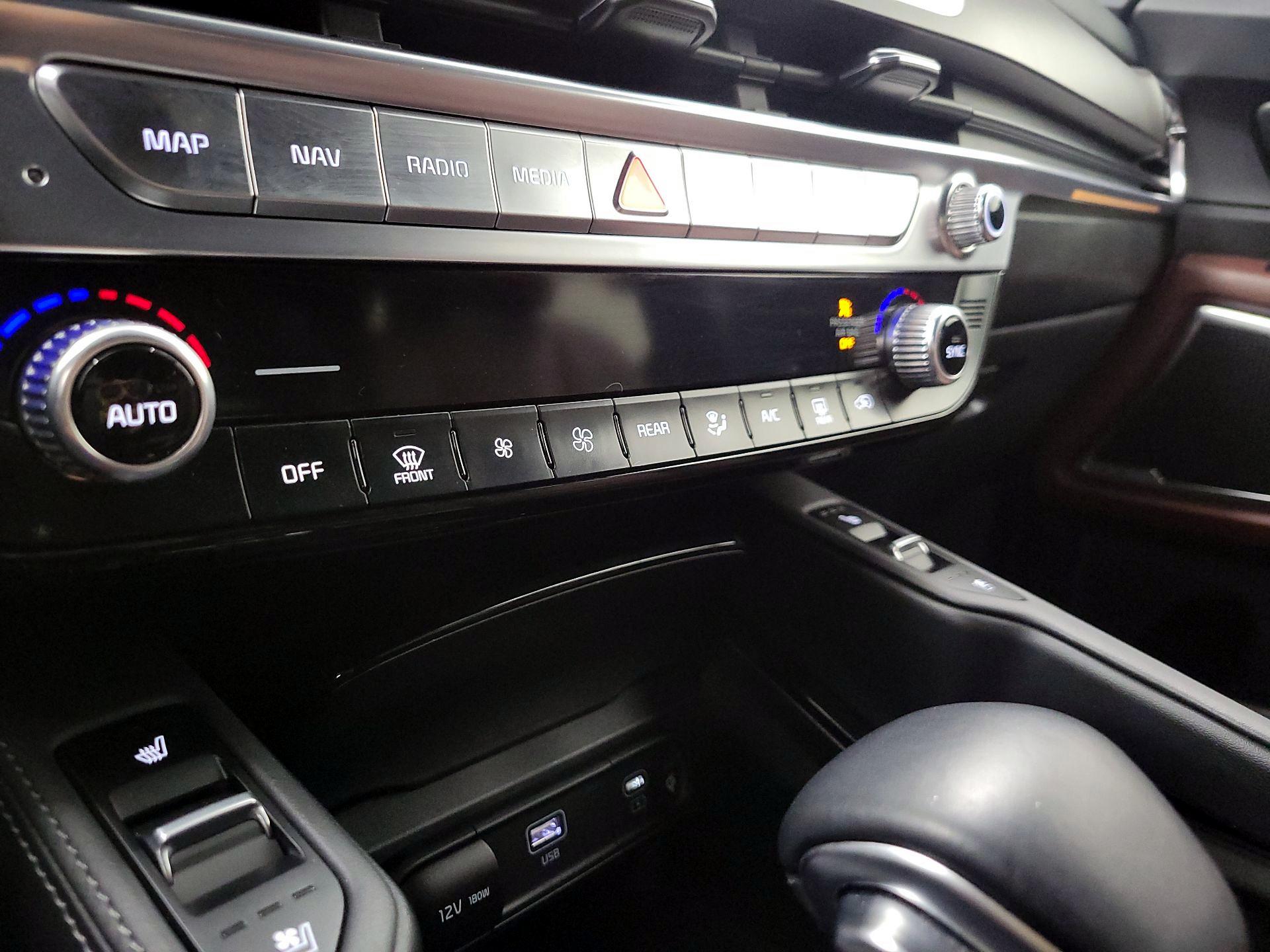 Thumbnail: 2023 Kia Telluride - 17