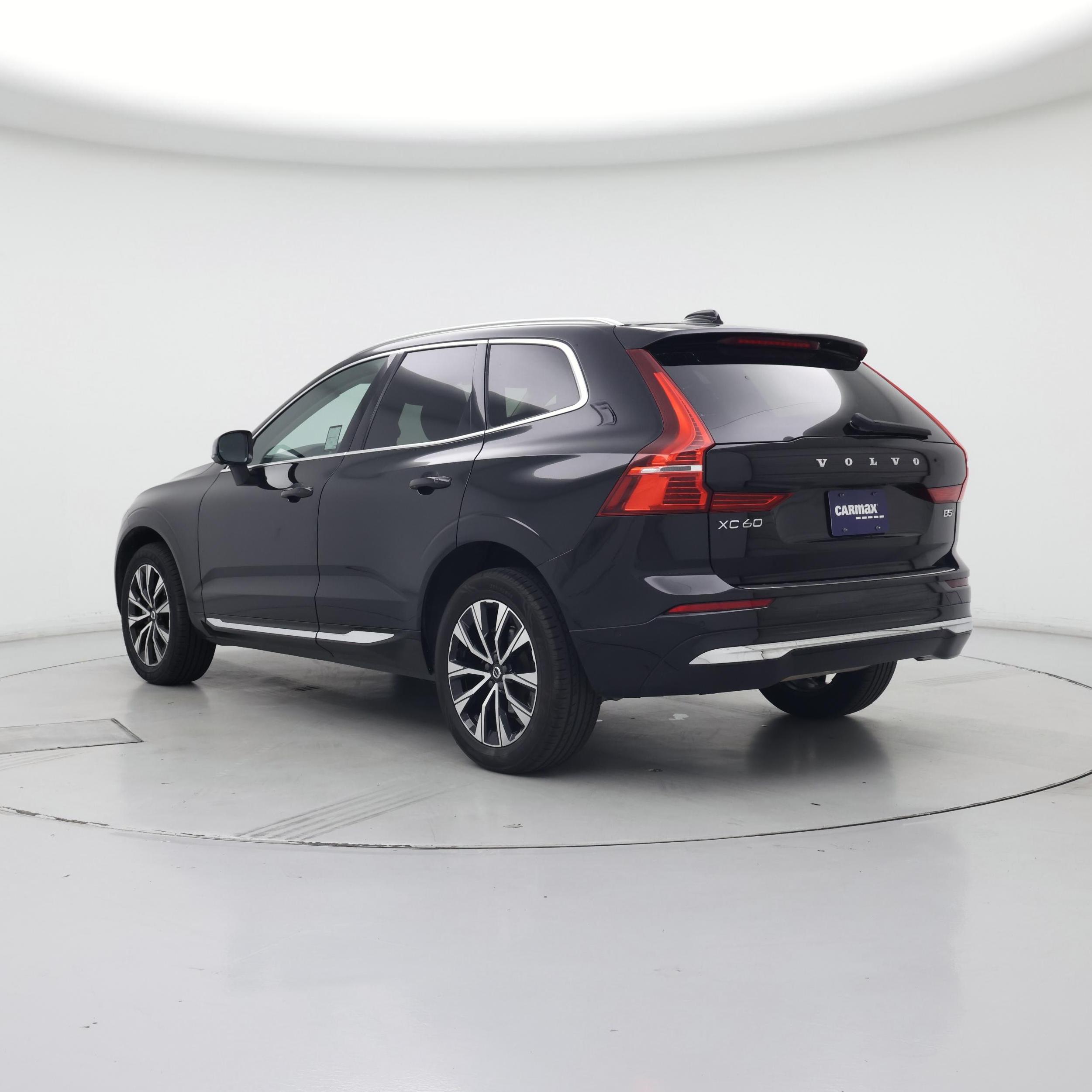 Thumbnail: 2023 Volvo XC60 - 2