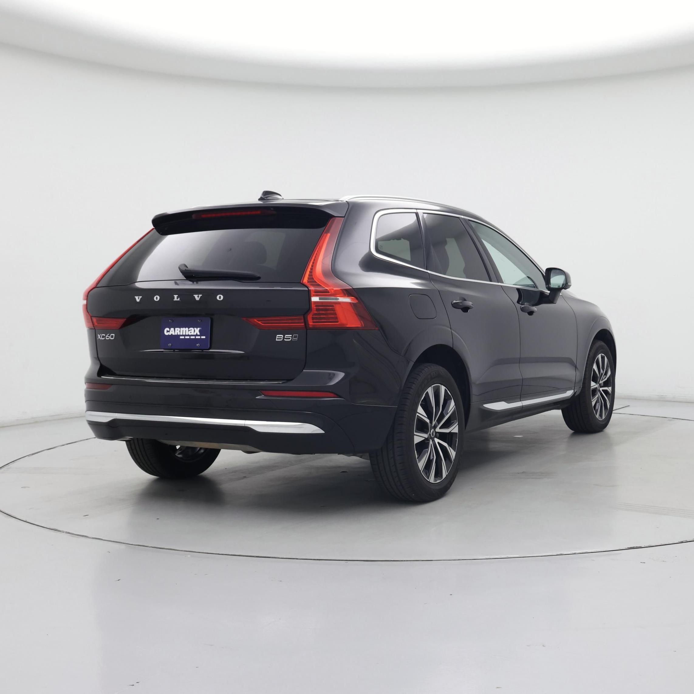 Thumbnail: 2023 Volvo XC60 - 8