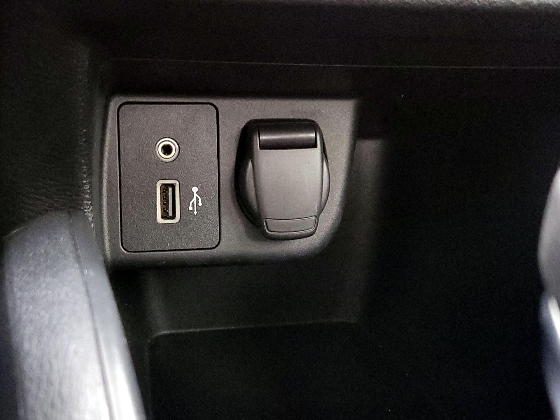 Thumbnail: 2021 Nissan Versa - 17