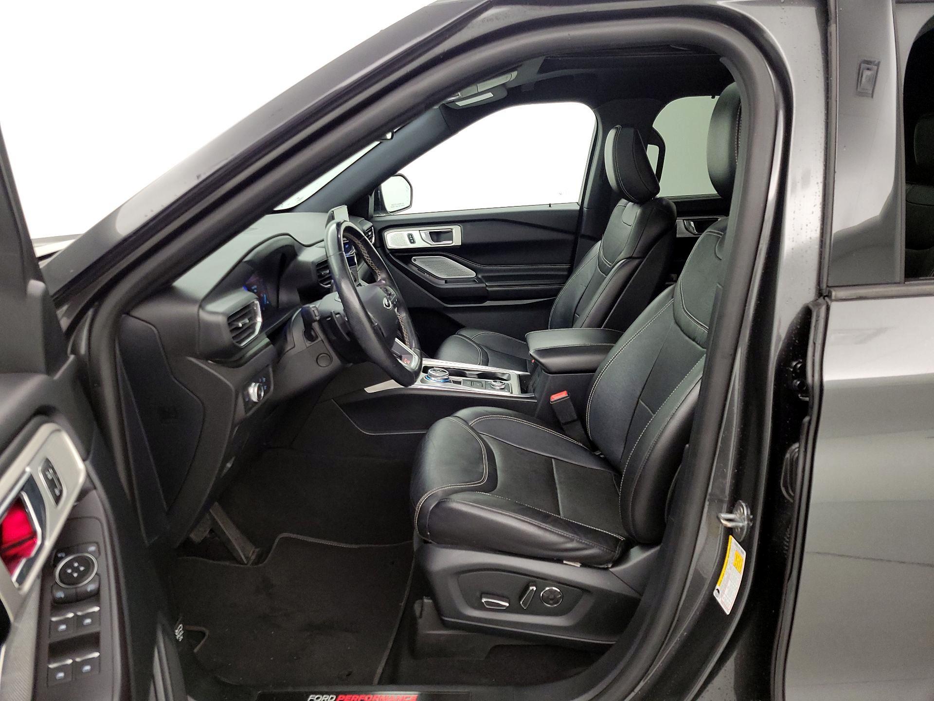 Thumbnail: 2020 Ford Explorer - 11