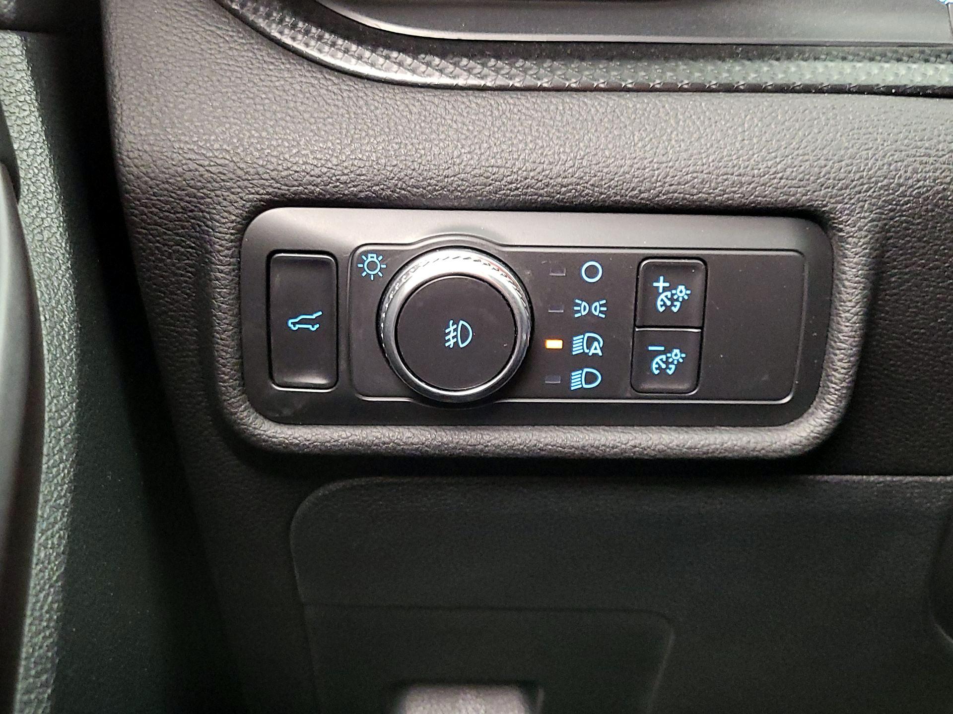 Thumbnail: 2020 Ford Explorer - 13