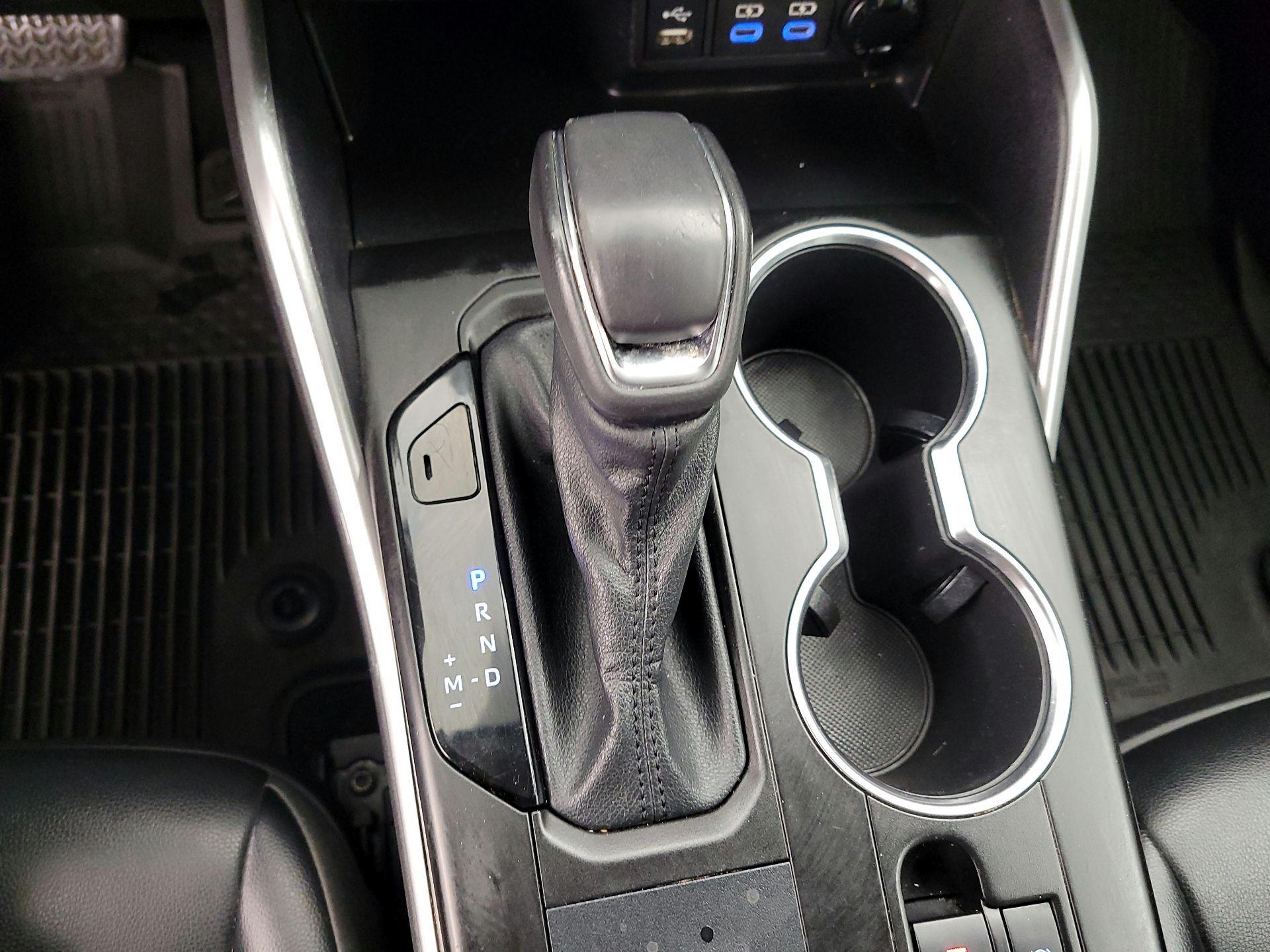 Thumbnail: 2022 Toyota Highlander - 18