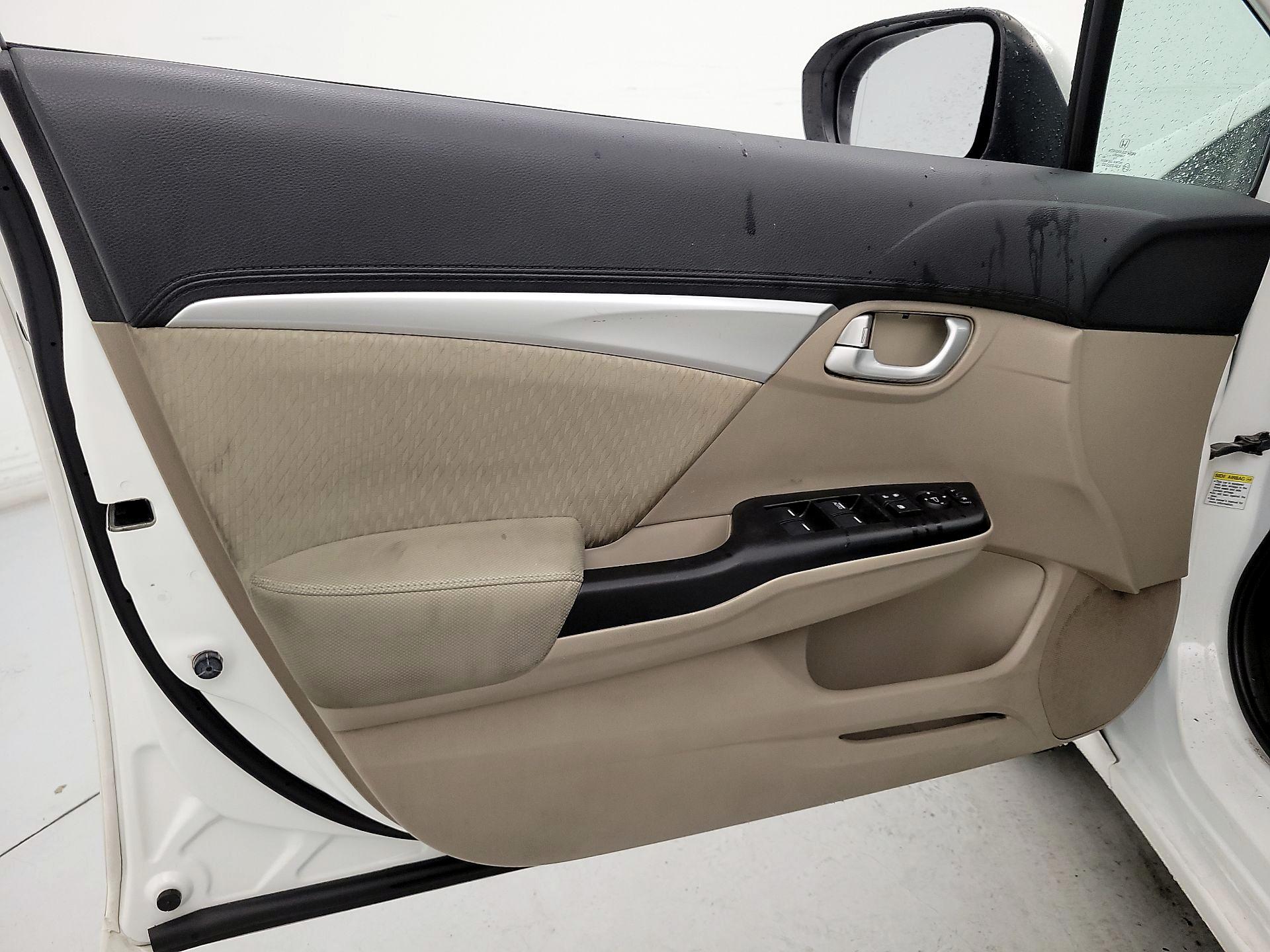 Thumbnail: 2015 Honda Civic - 12