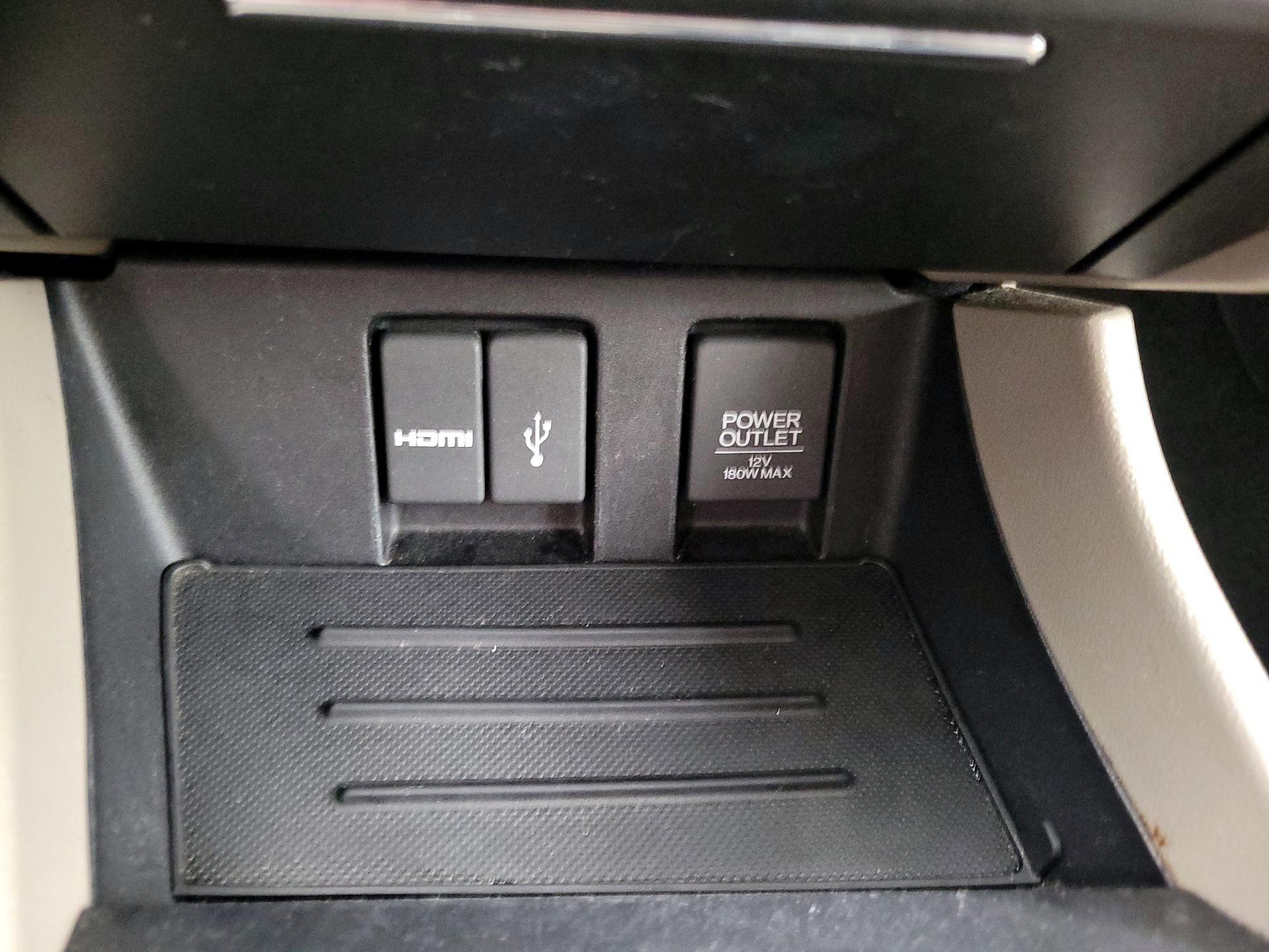 Thumbnail: 2015 Honda Civic - 18