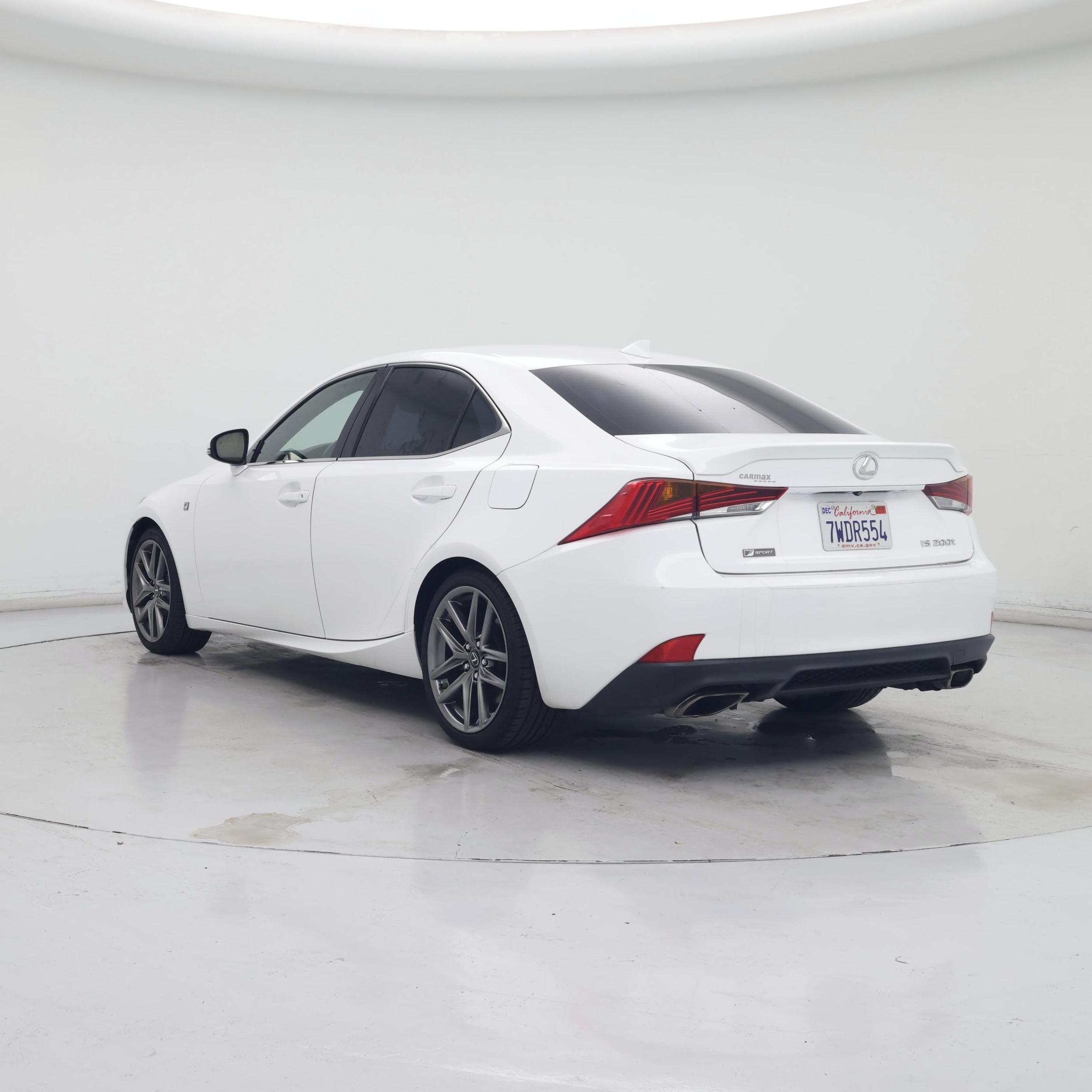 Thumbnail: 2017 Lexus IS - 2