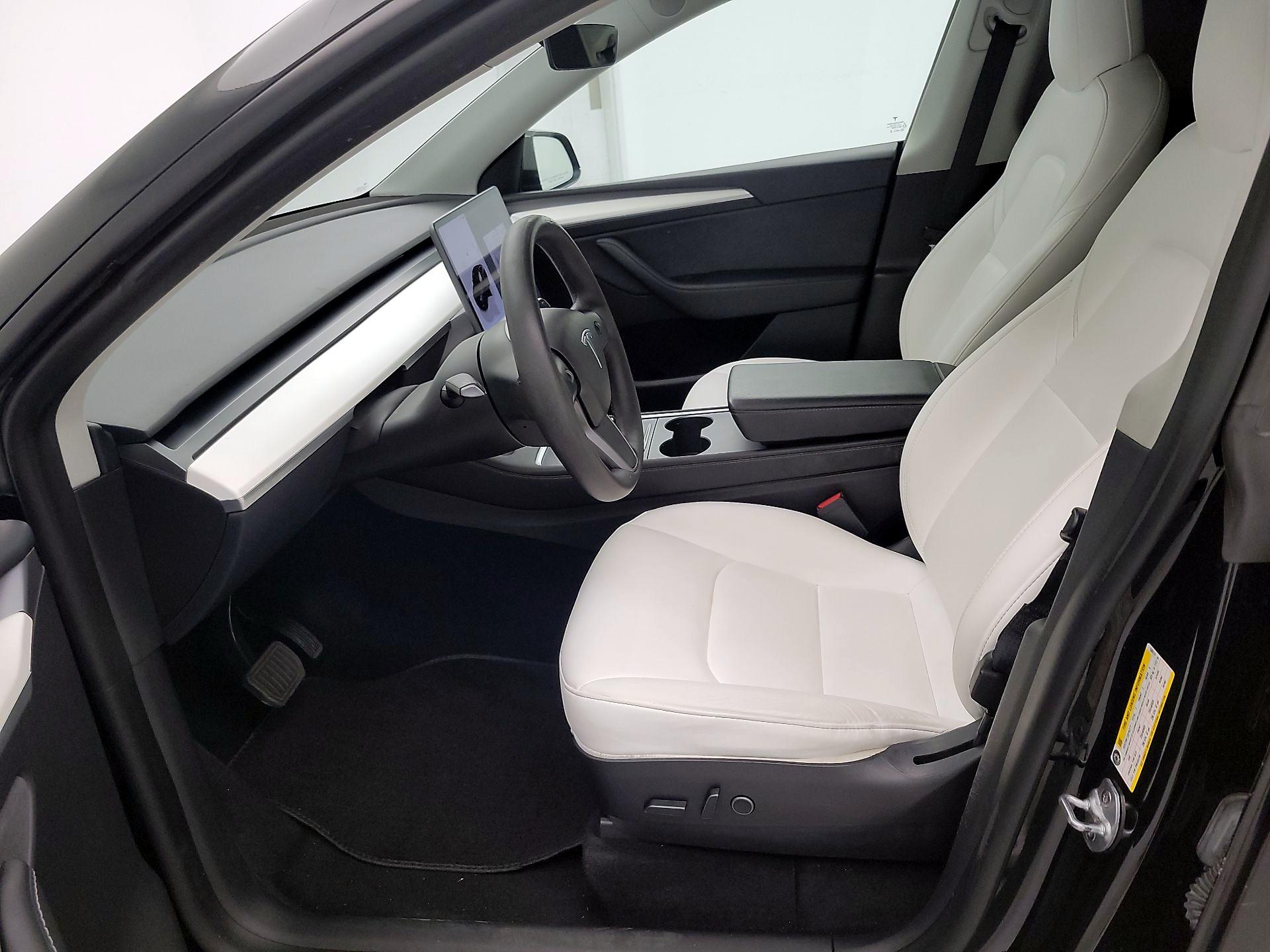 Thumbnail: 2022 Tesla Model Y - 11