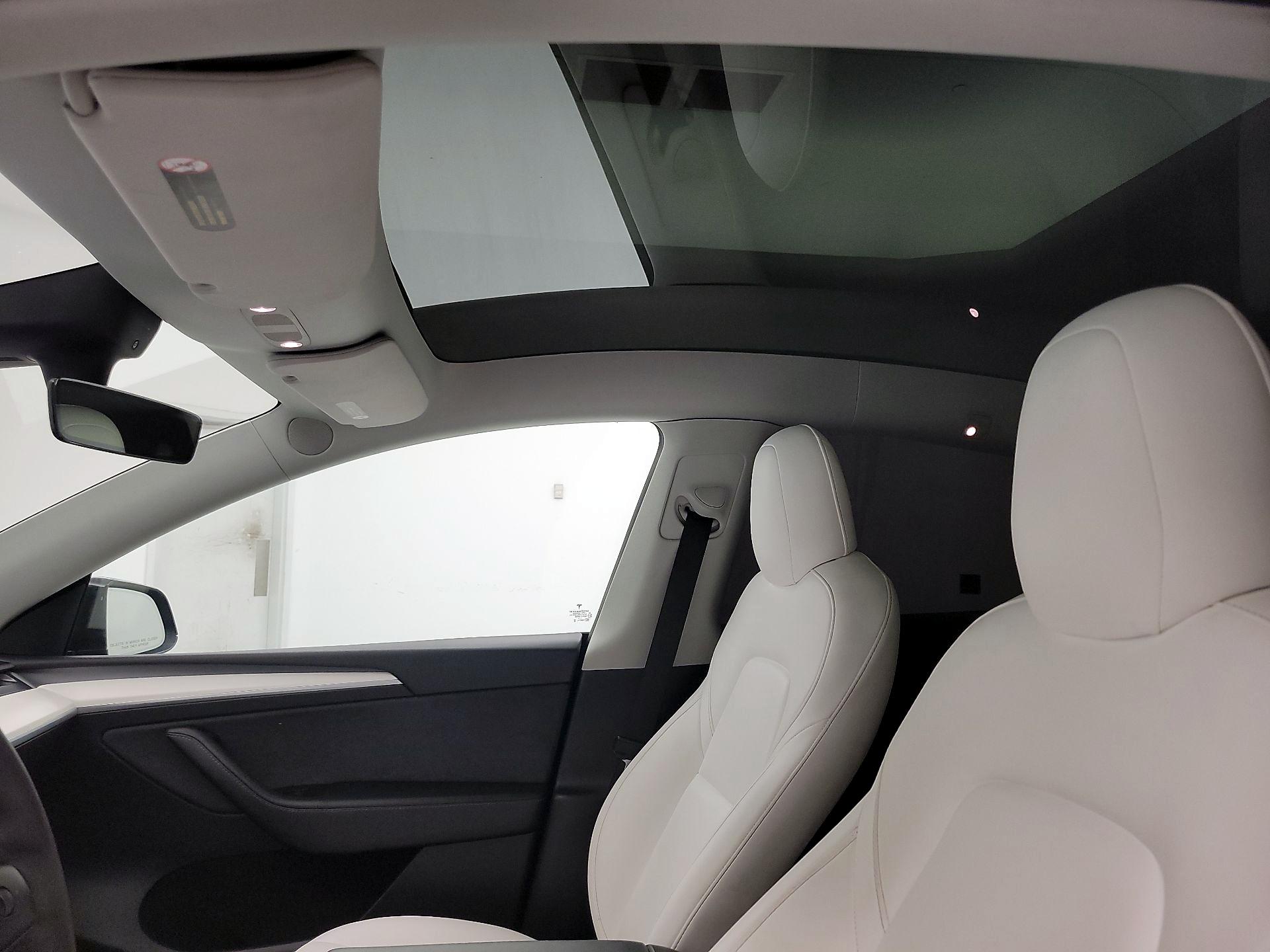 Thumbnail: 2022 Tesla Model Y - 18