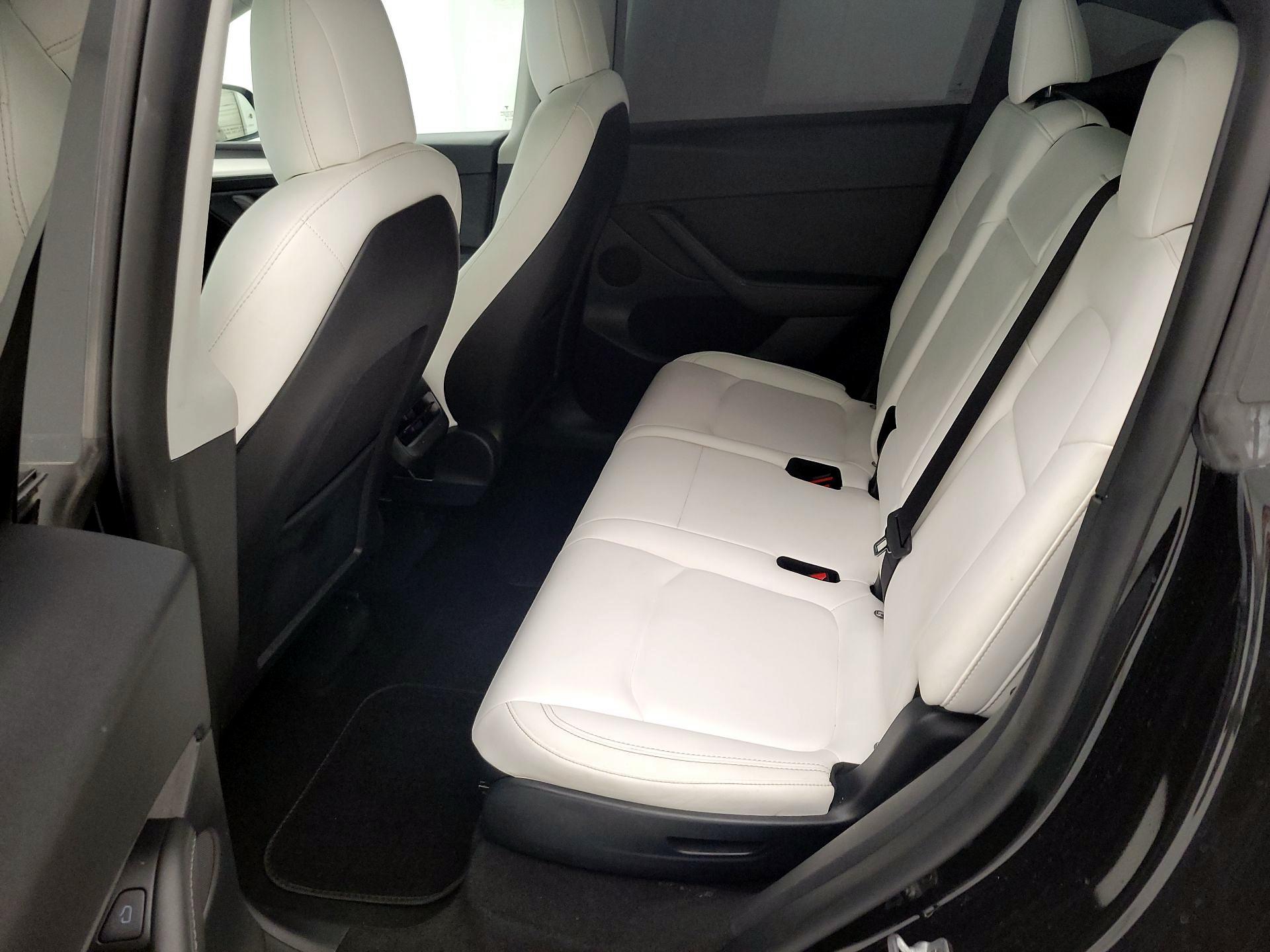 Thumbnail: 2022 Tesla Model Y - 19