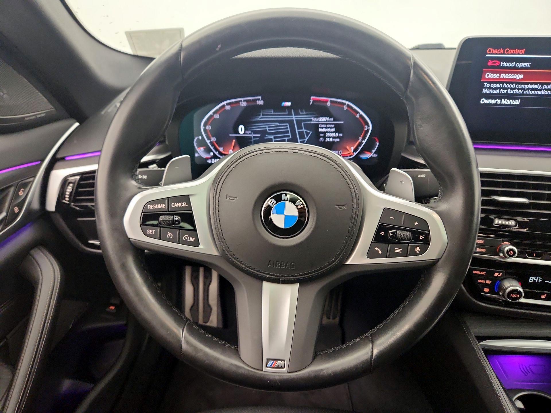 Thumbnail: 2023 BMW 5 Series - 10