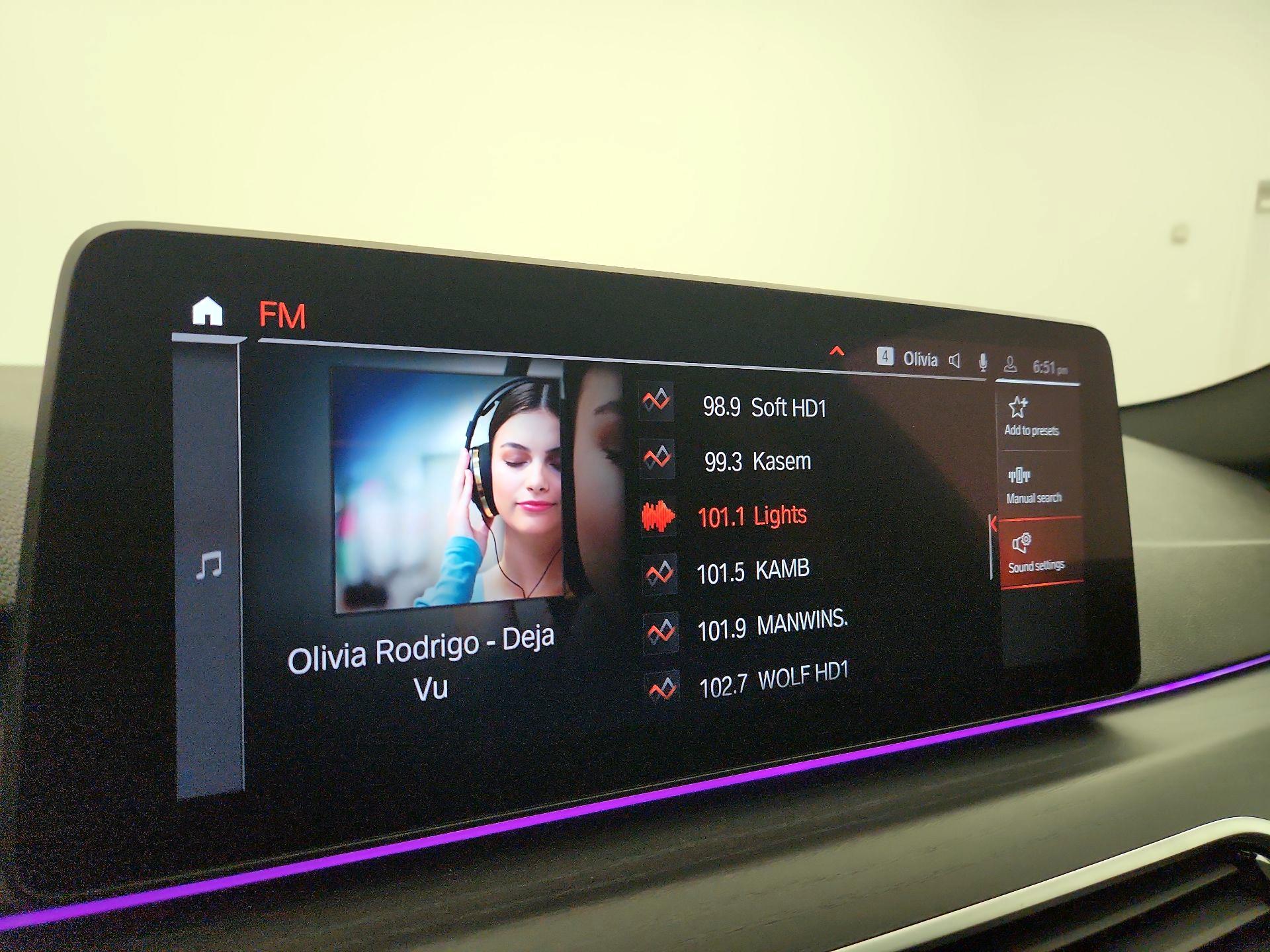 Thumbnail: 2023 BMW 5 Series - 16