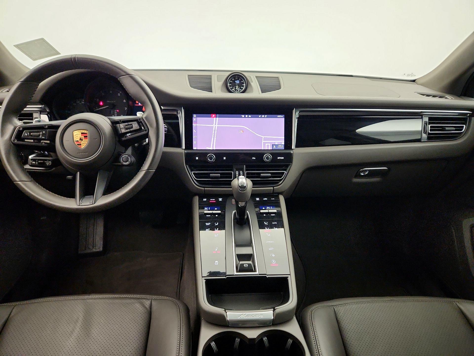 Thumbnail: 2023 Porsche Macan - 9