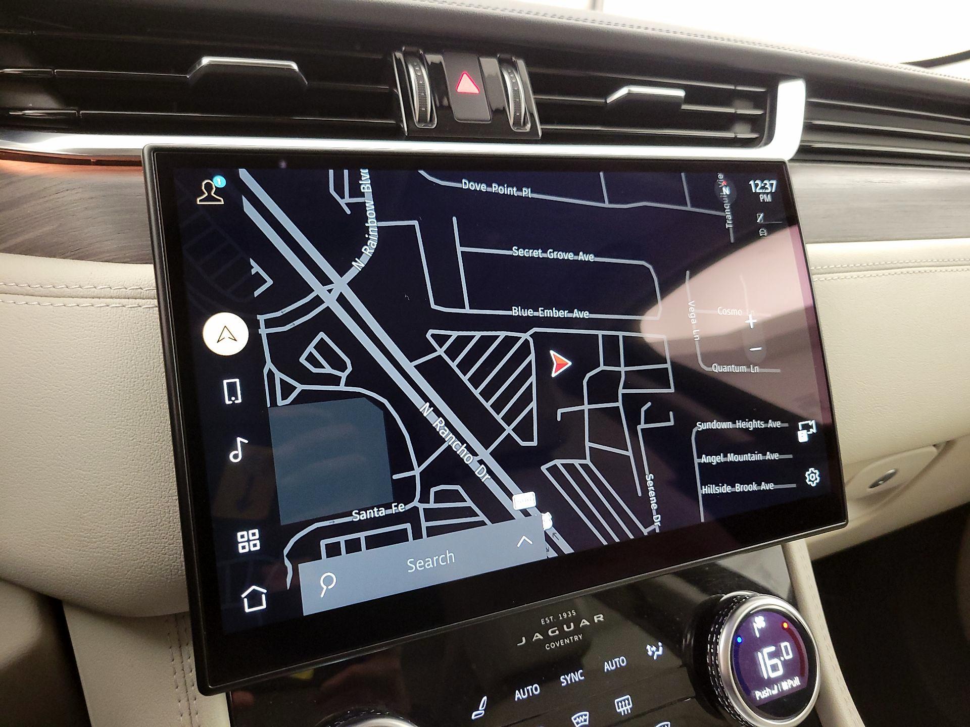 Thumbnail: 2022 Jaguar F-Pace - 14