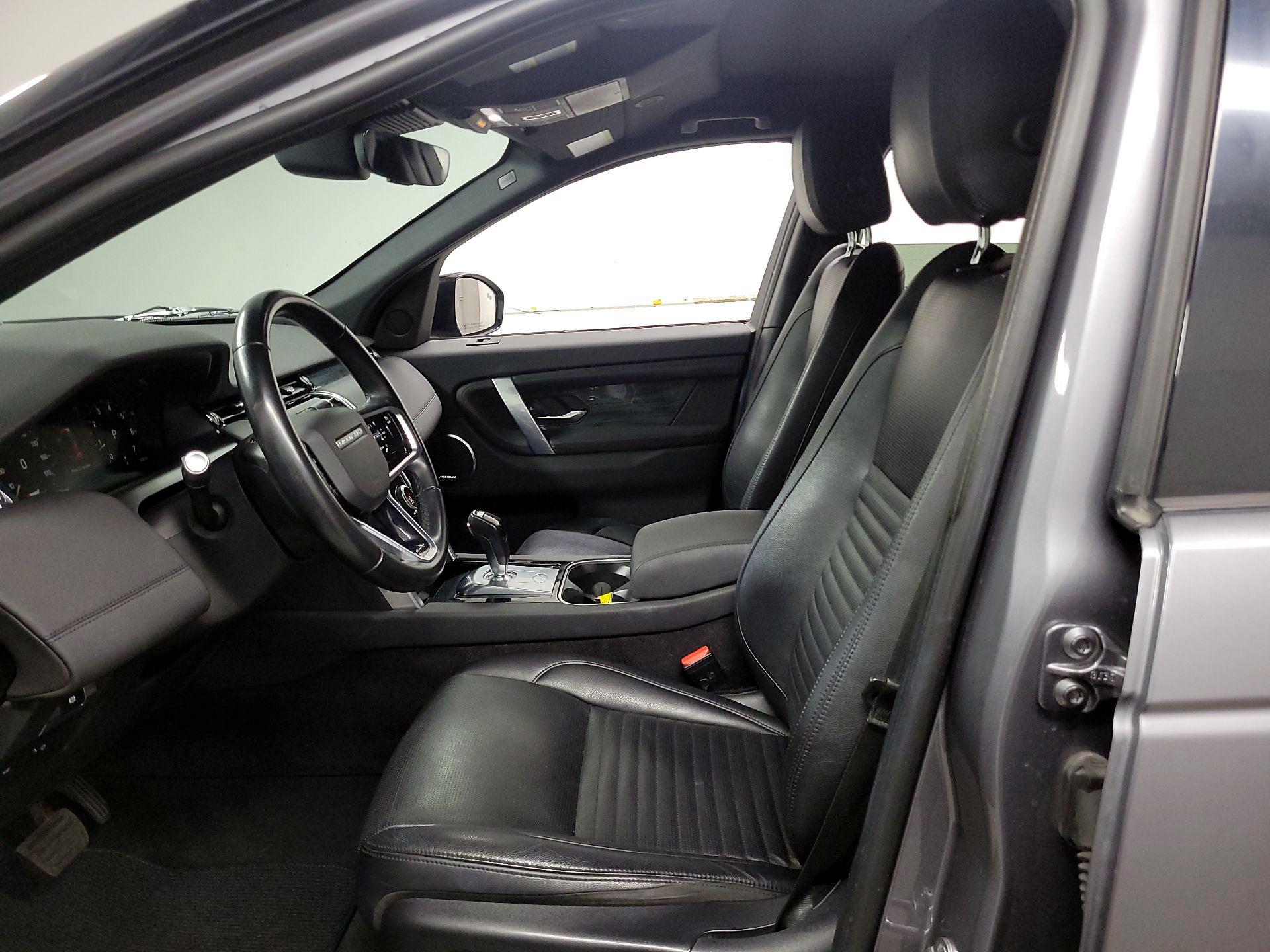 Thumbnail: 2022 Land Rover Discovery Sport - 9