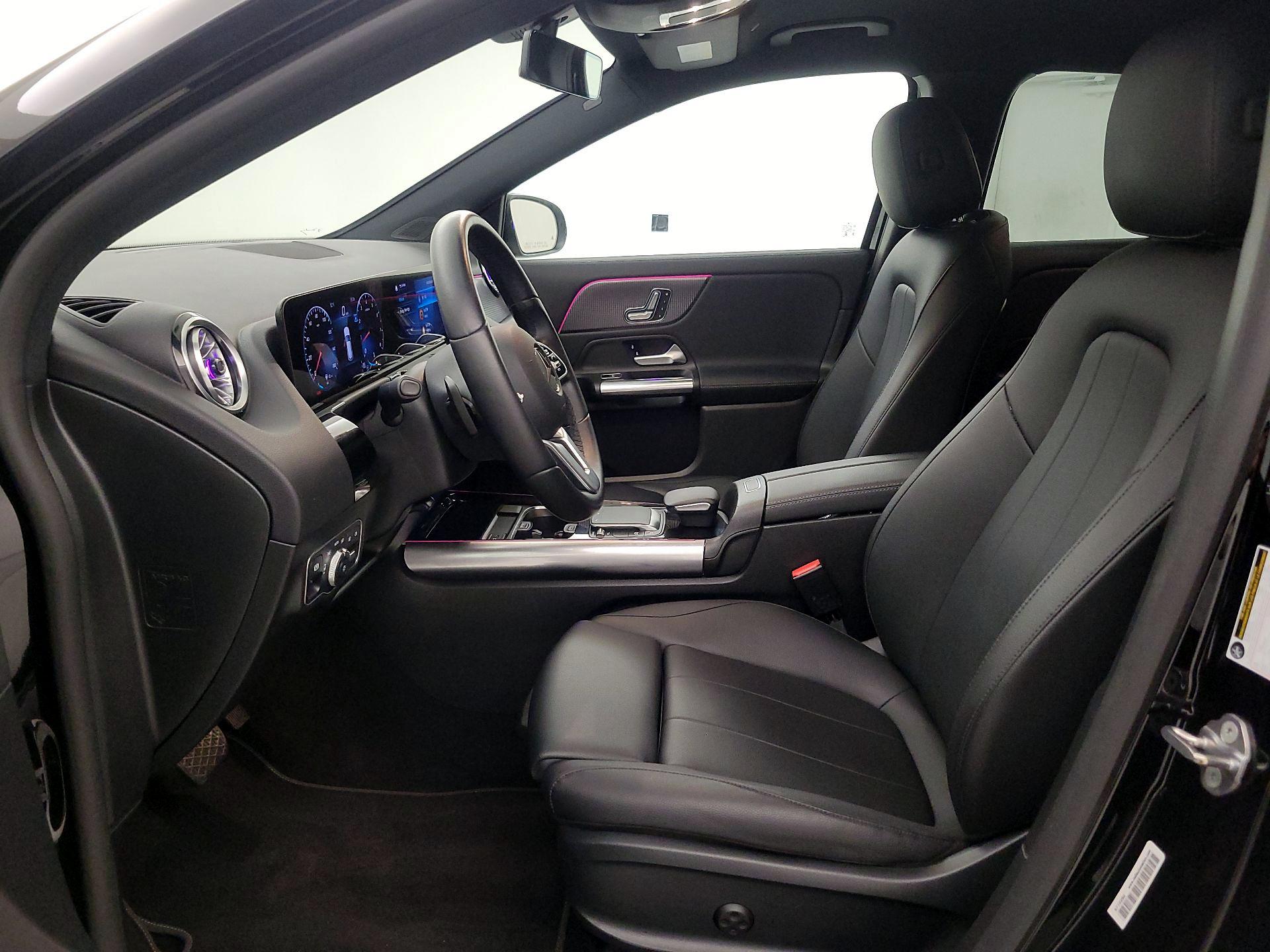 Thumbnail: 2022 Mercedes-Benz GLA - 11