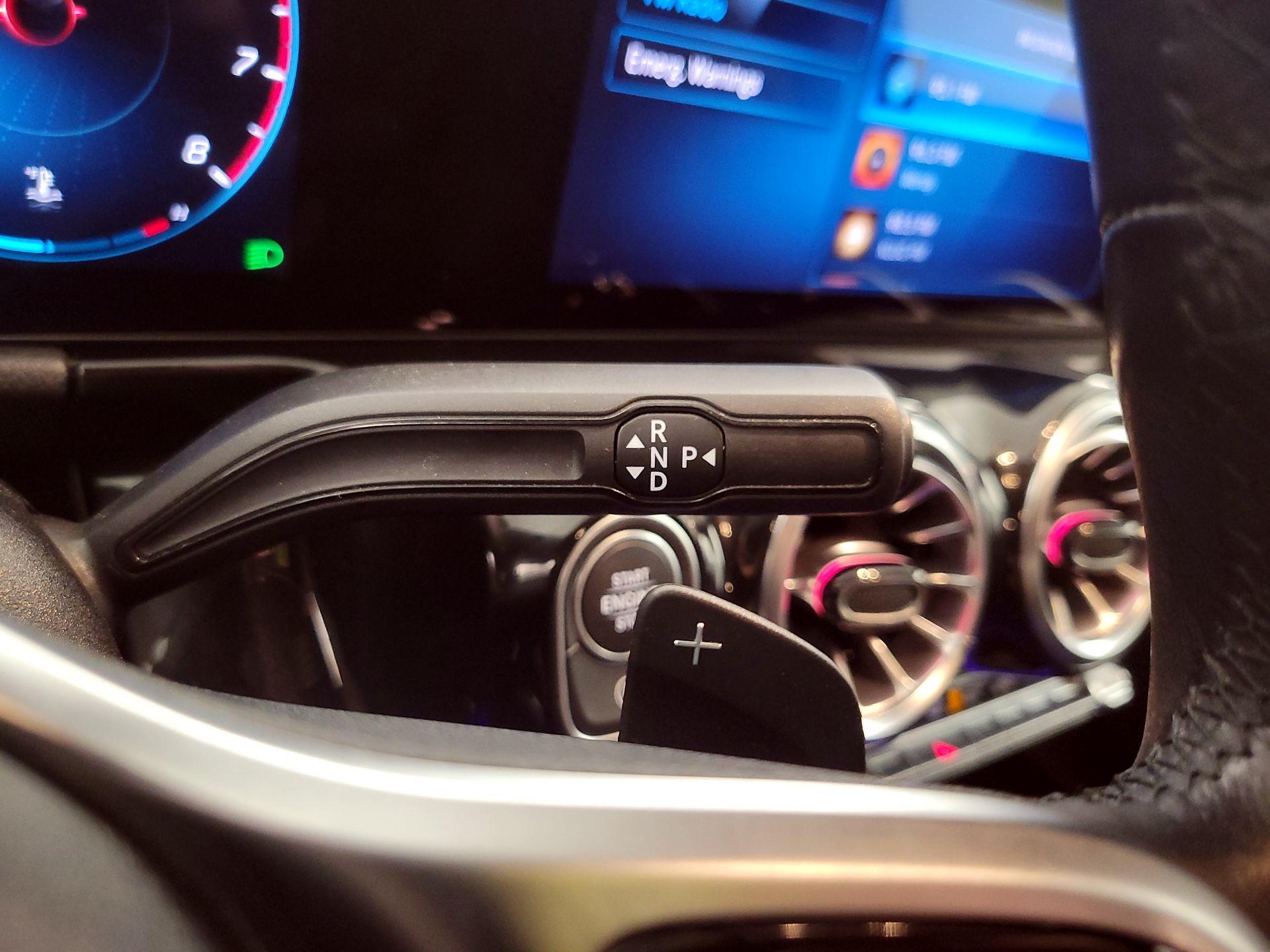 Thumbnail: 2022 Mercedes-Benz GLA - 17