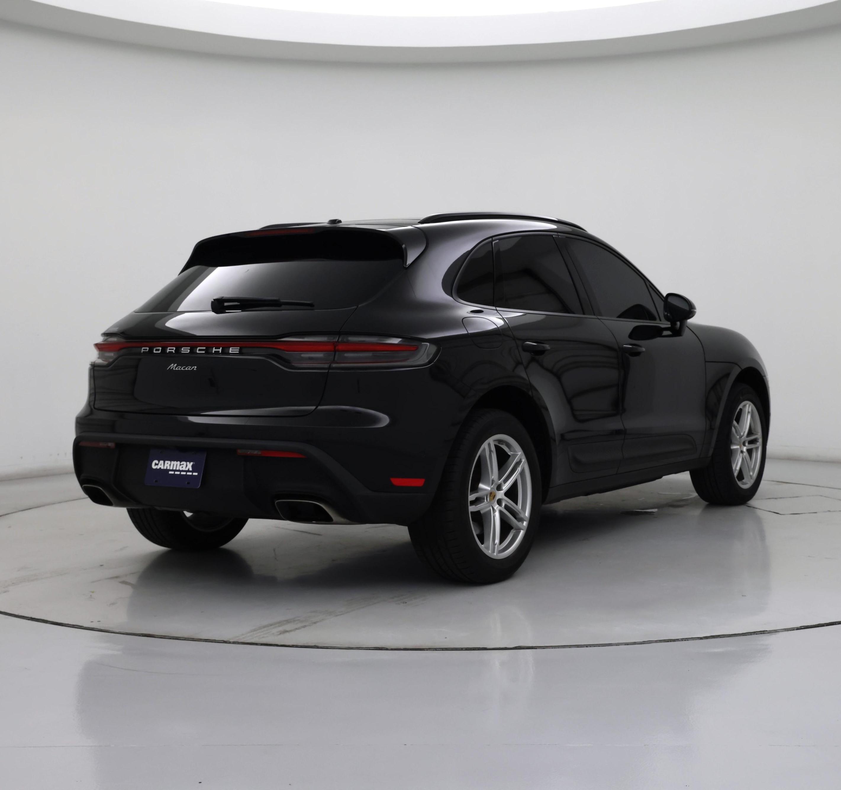 Thumbnail: 2023 Porsche Macan - 8