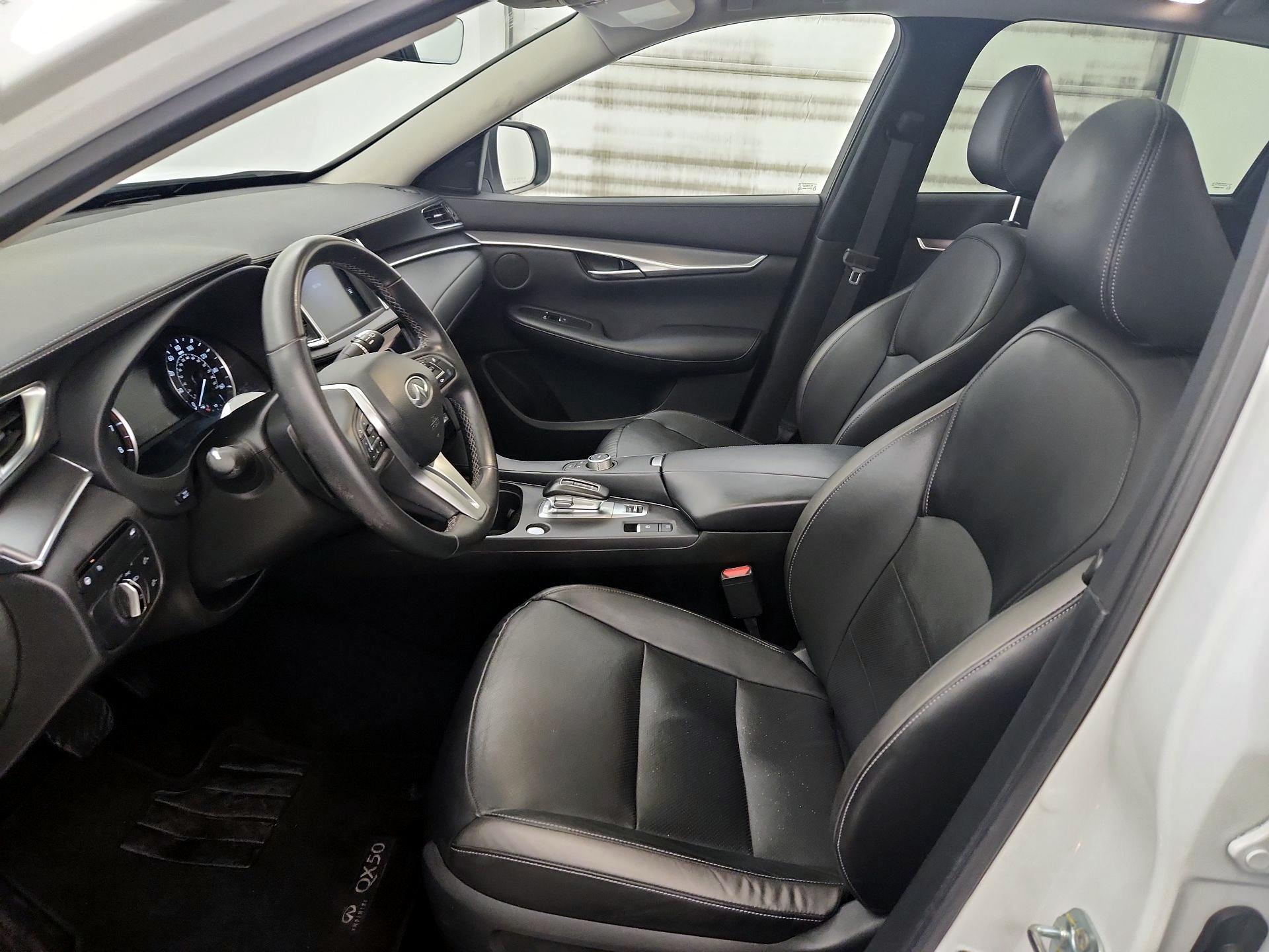 Thumbnail: 2023 INFINITI QX50 - 11