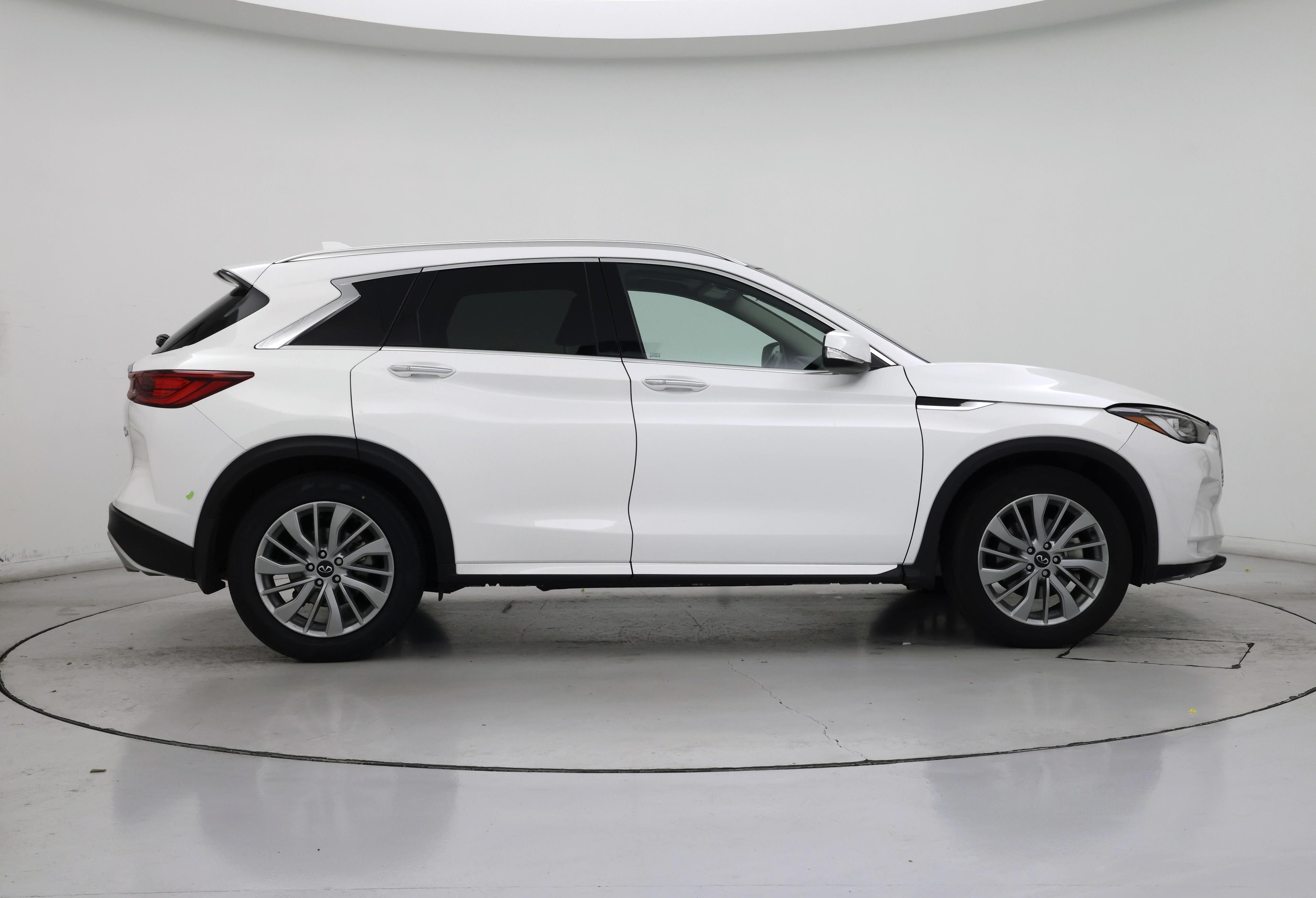 Thumbnail: 2023 INFINITI QX50 - 7