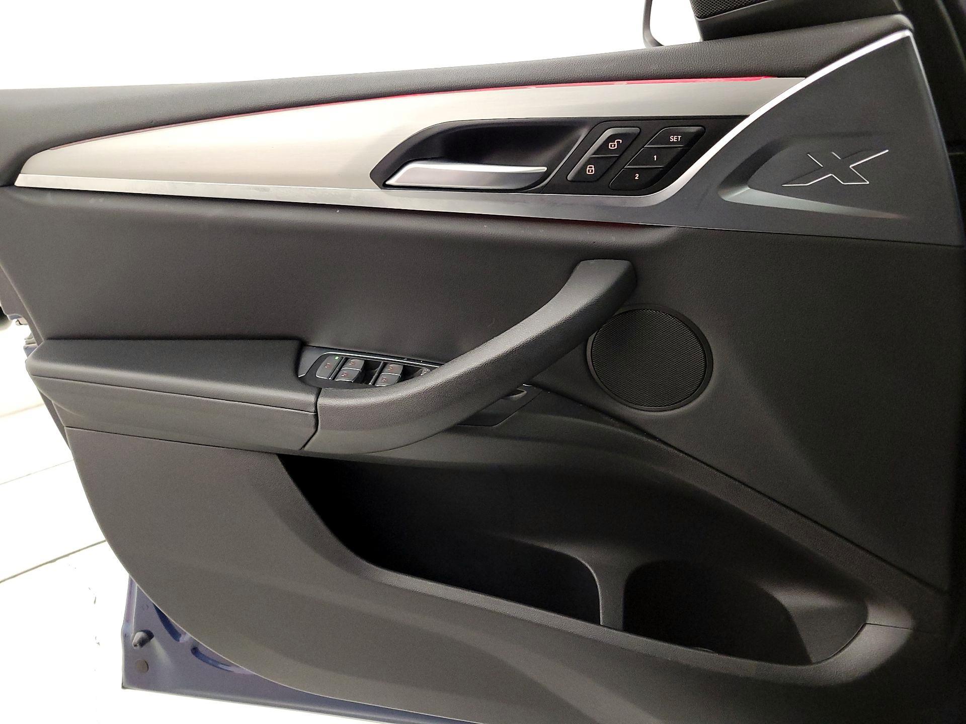 Thumbnail: 2022 BMW X3 - 12