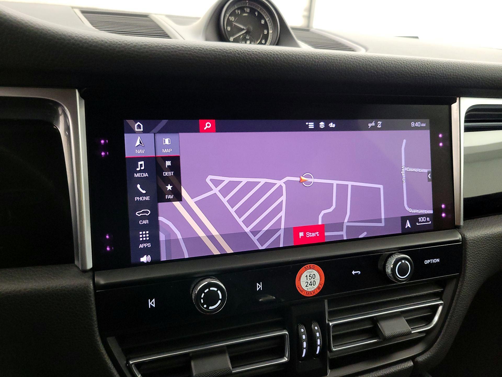 Thumbnail: 2023 Porsche Macan - 14