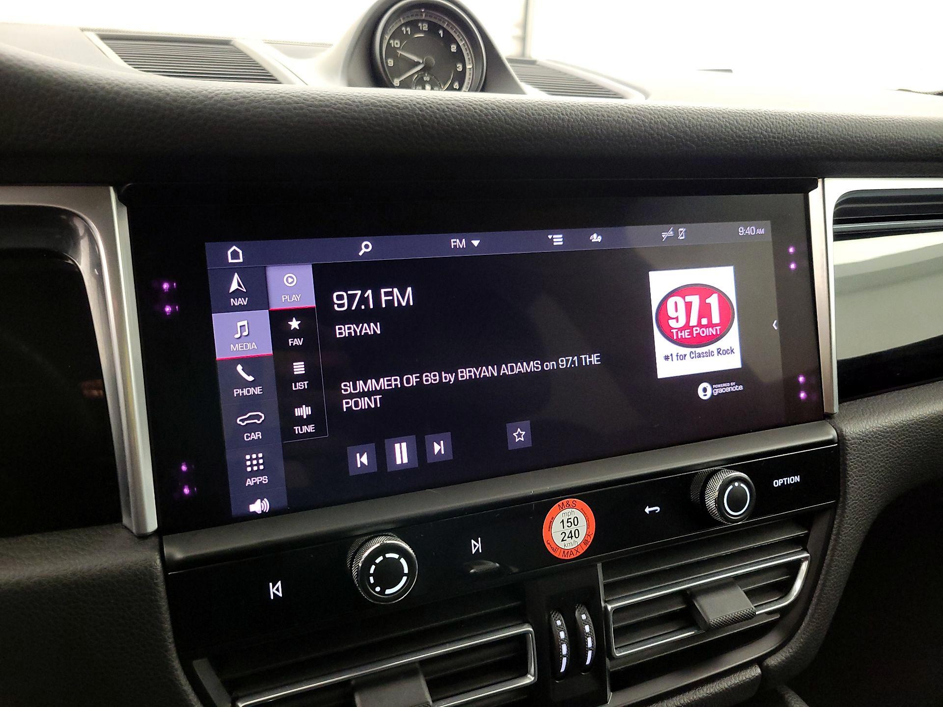 Thumbnail: 2023 Porsche Macan - 16