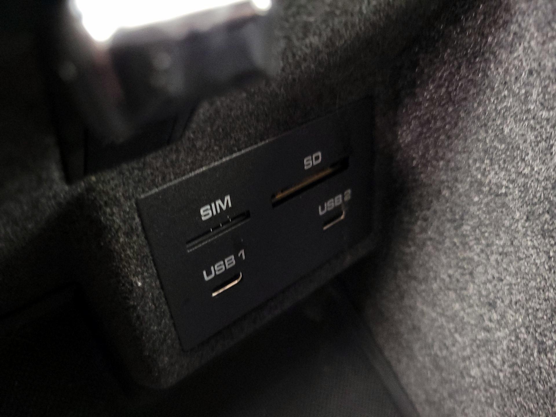 Thumbnail: 2023 Porsche Macan - 19