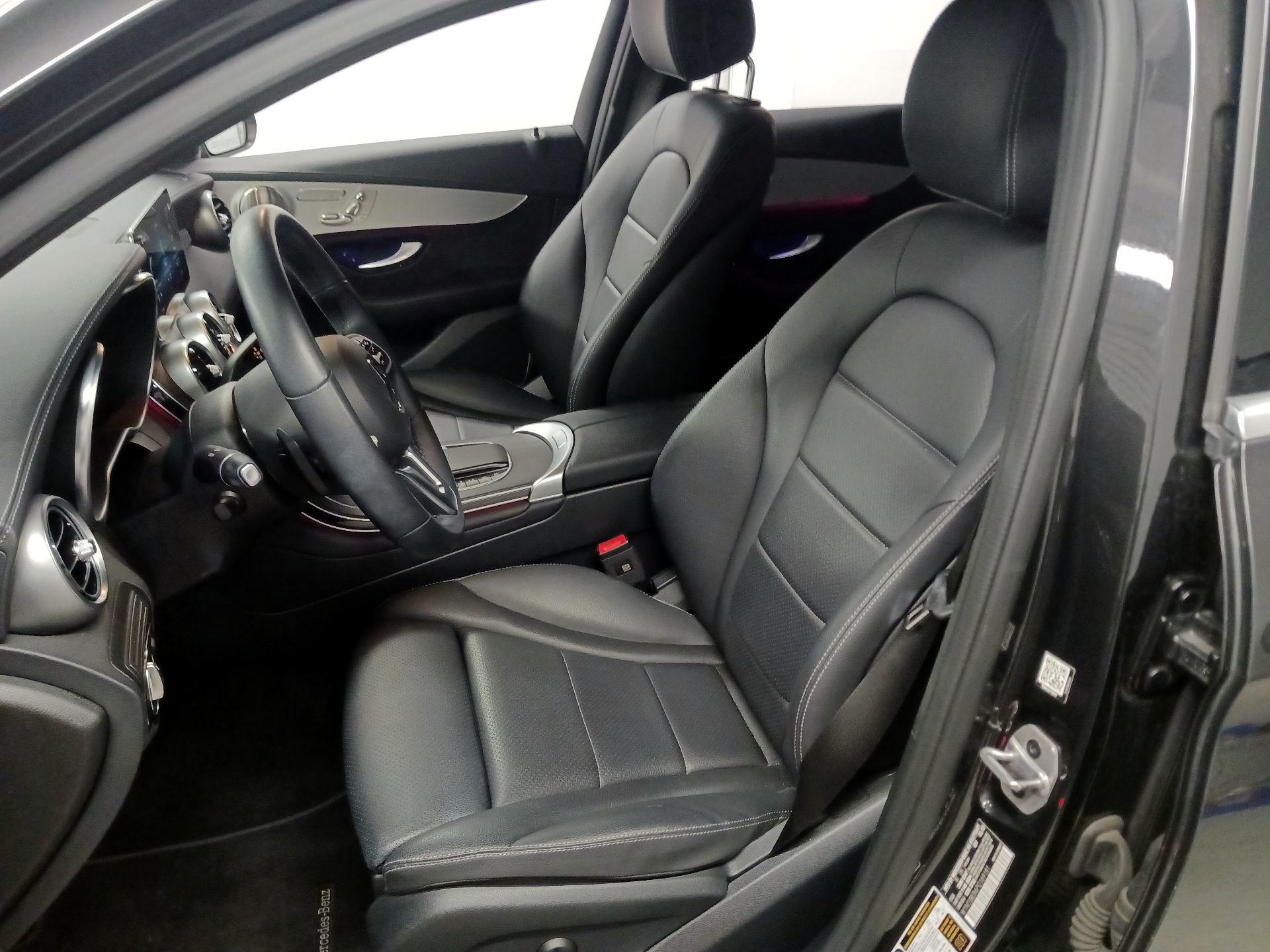 Thumbnail: 2023 Mercedes-Benz GLC - 9