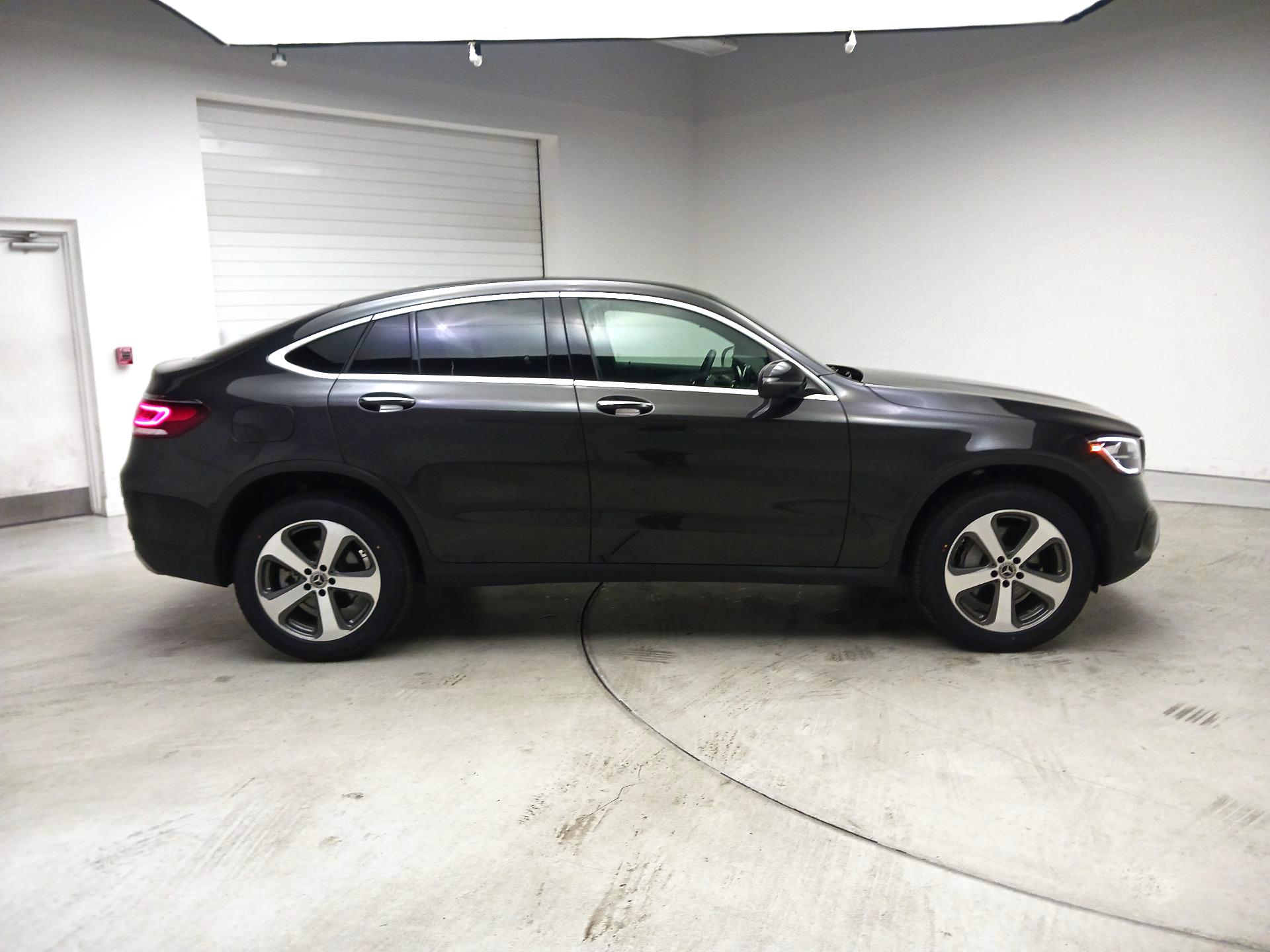 Thumbnail: 2023 Mercedes-Benz GLC - 4