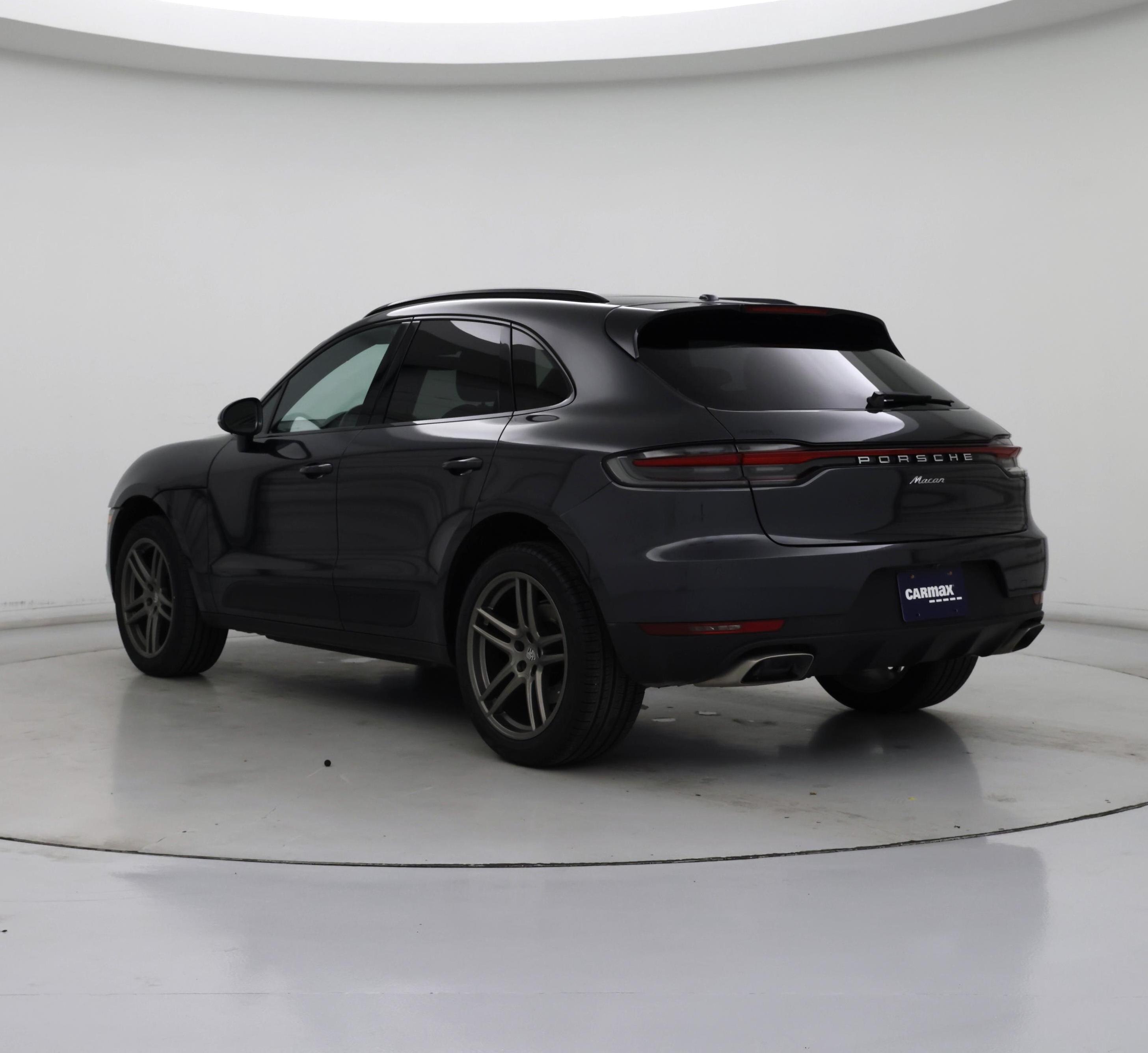 Thumbnail: 2020 Porsche Macan - 2