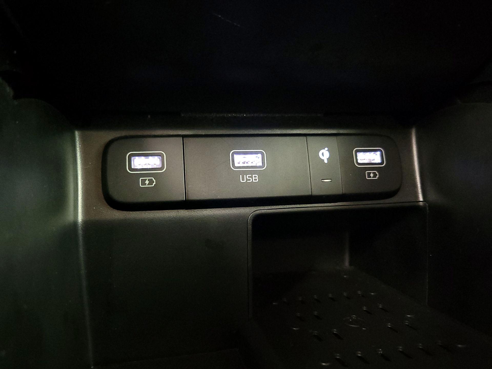 Thumbnail: 2021 Kia Sorento - 19