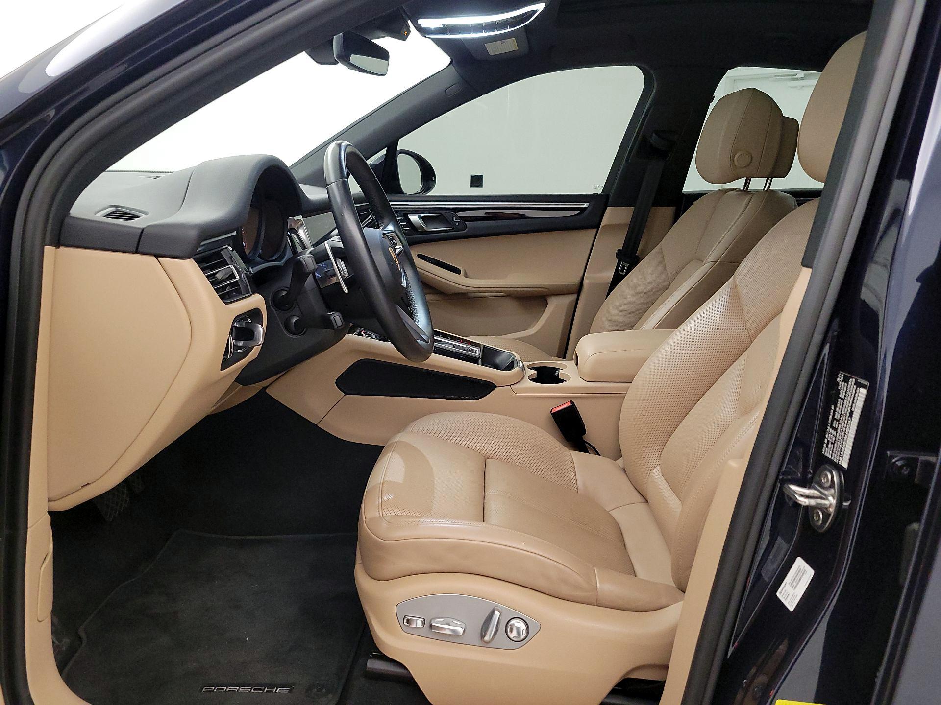 Thumbnail: 2022 Porsche Macan - 11