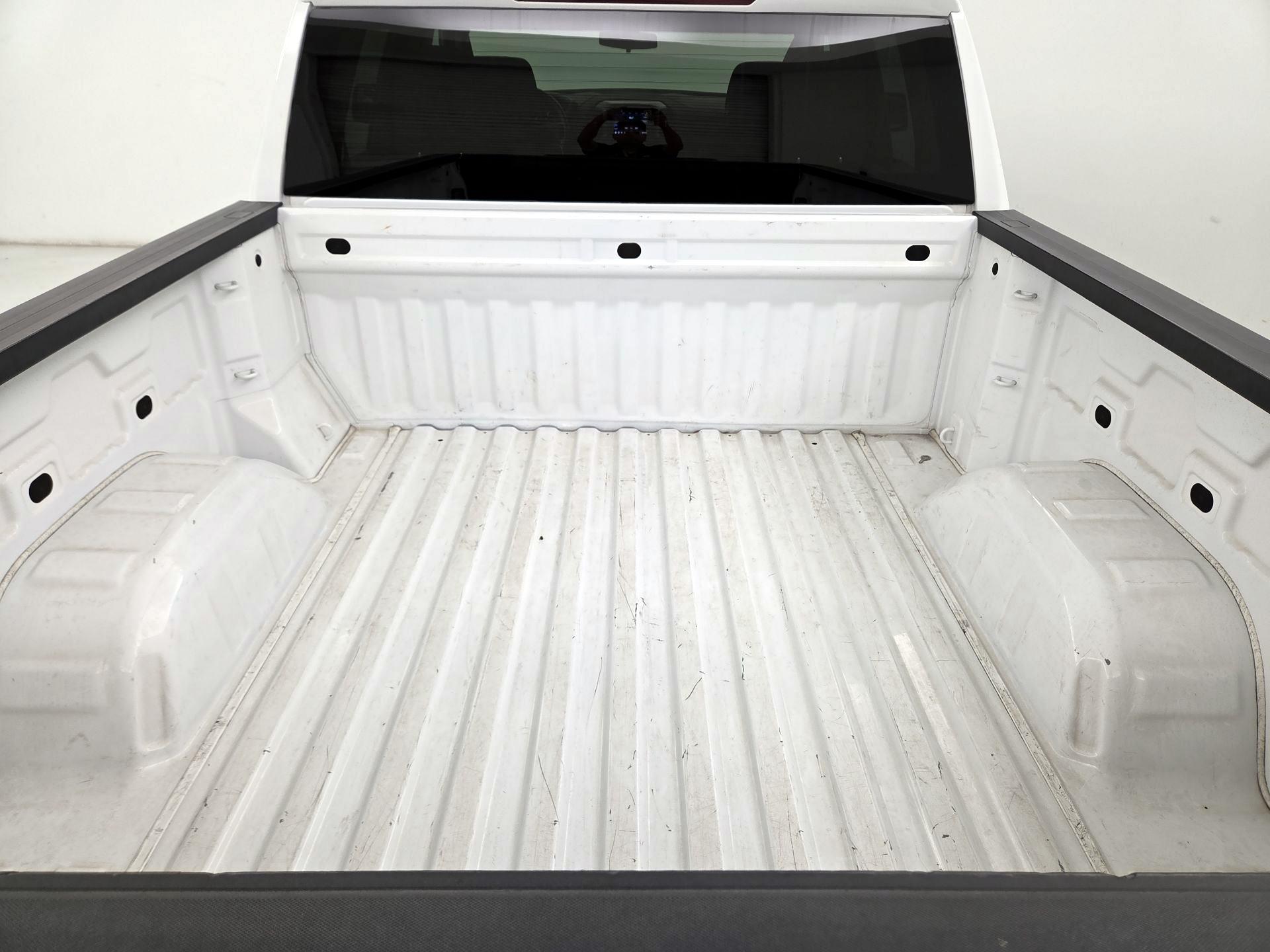 Thumbnail: 2021 Chevrolet Silverado 1500 - 20