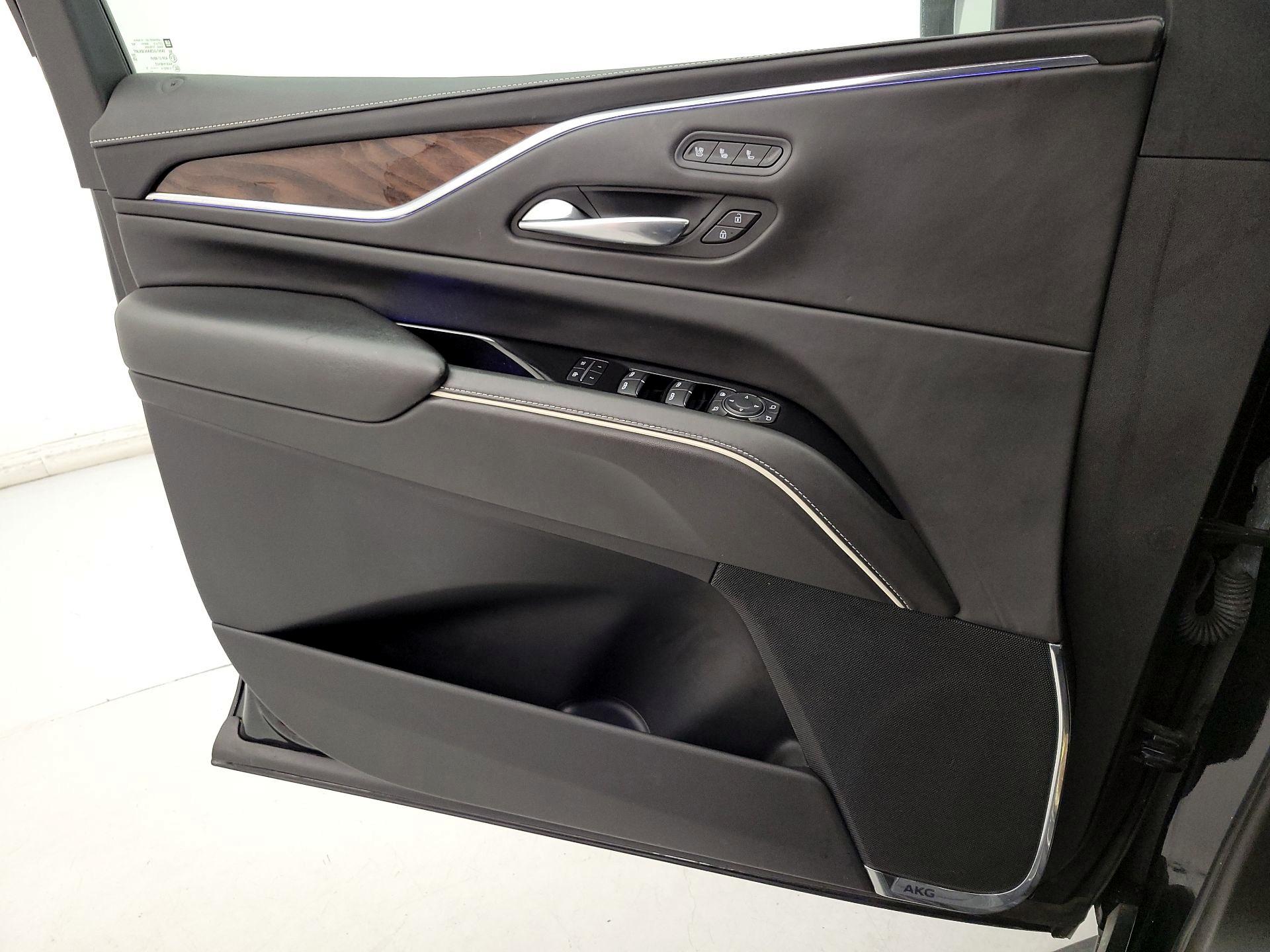 Thumbnail: 2021 Cadillac Escalade - 12